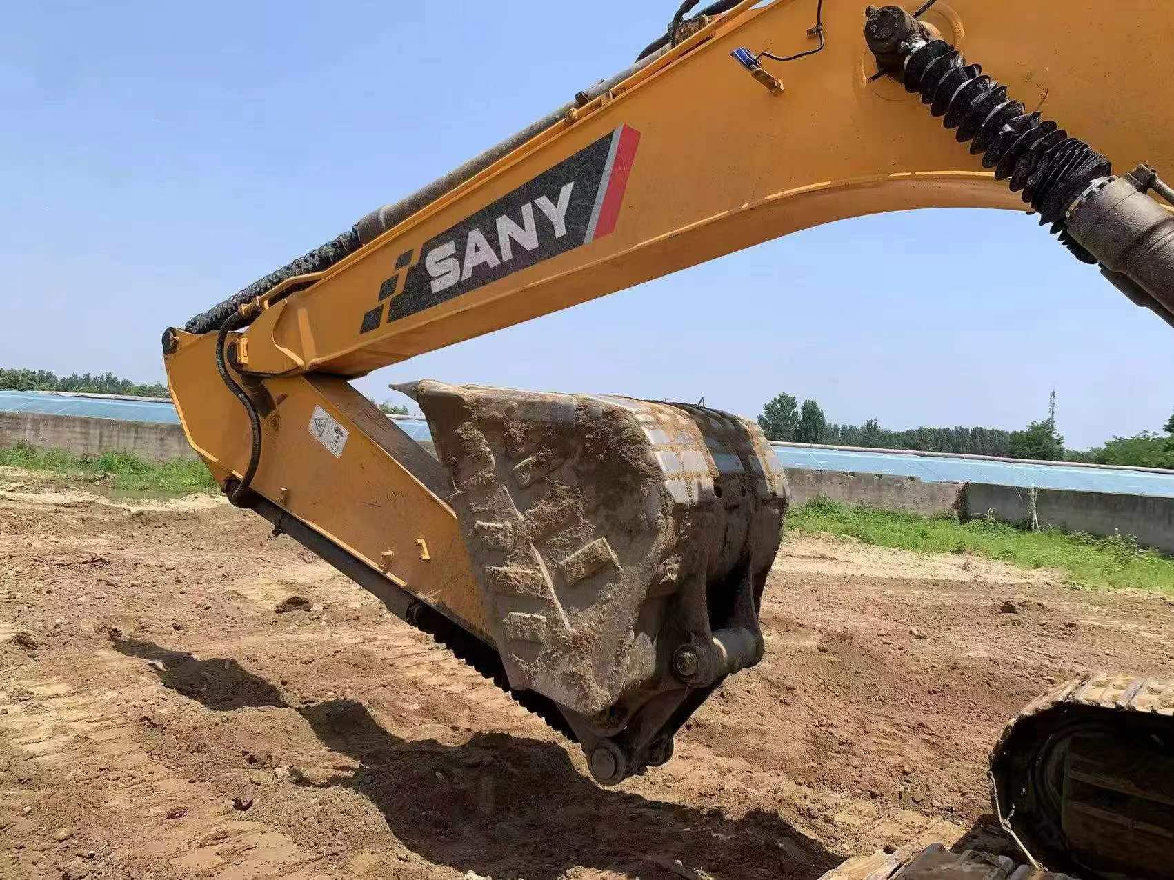 Buy Sany SY235C-8 Used Excavator / 7
