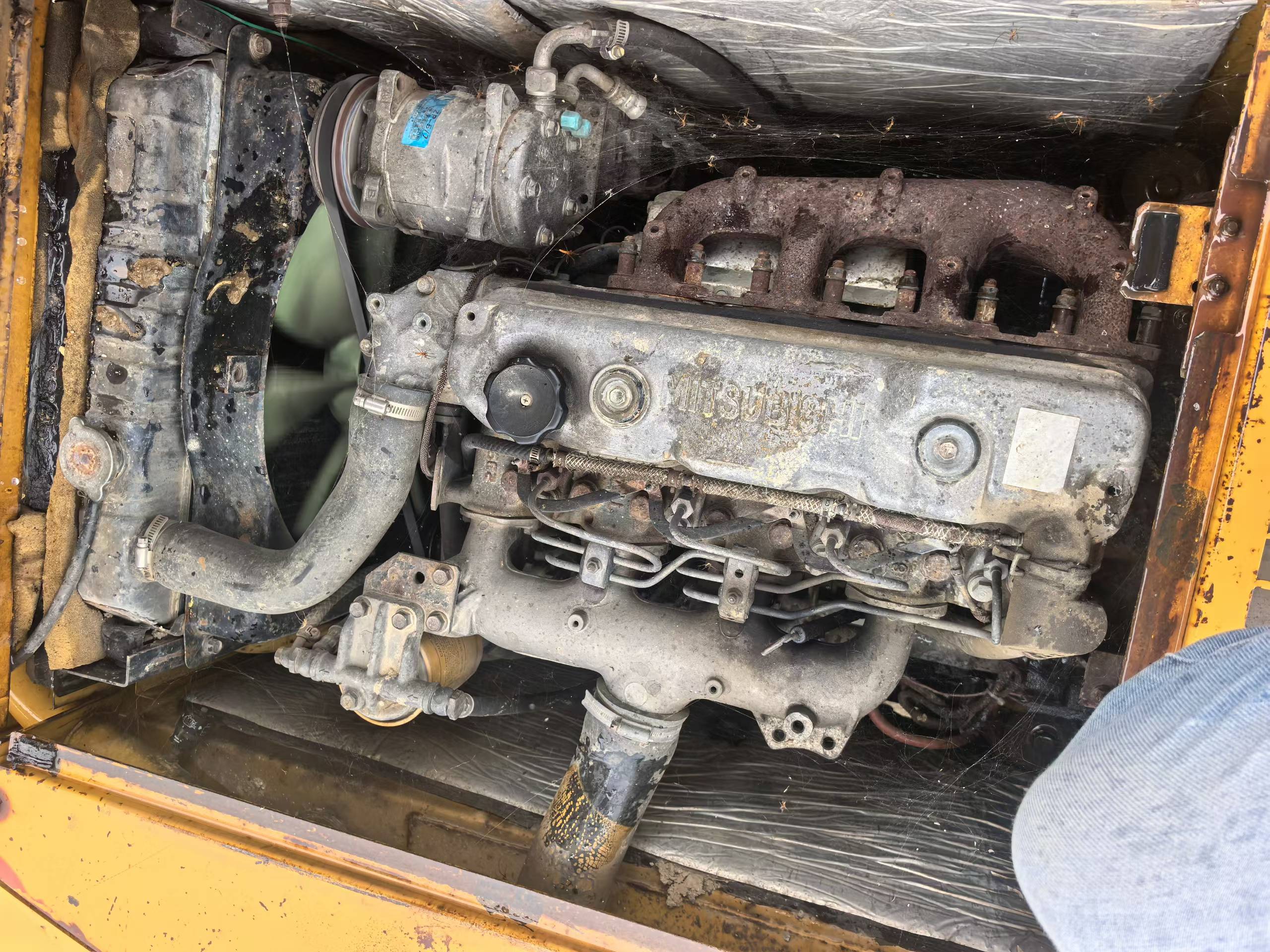 Buy Caterpillar 307B Used Excavator / 4