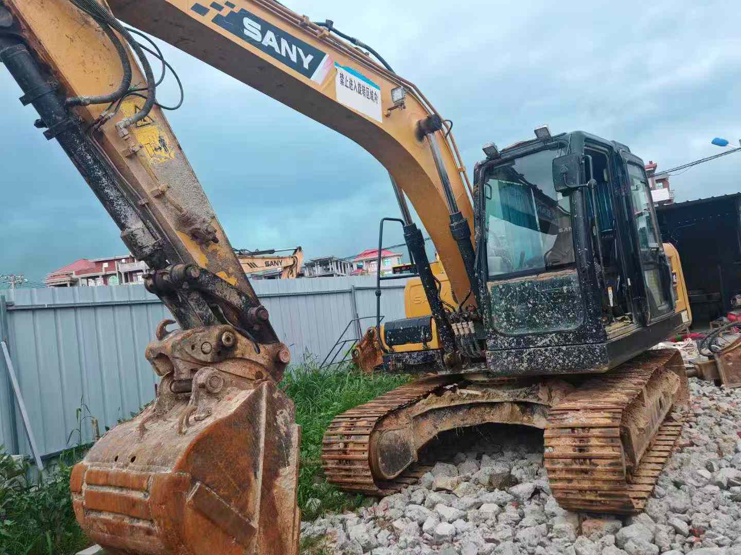 Buy Sany SY135 Used Excavator / 5
