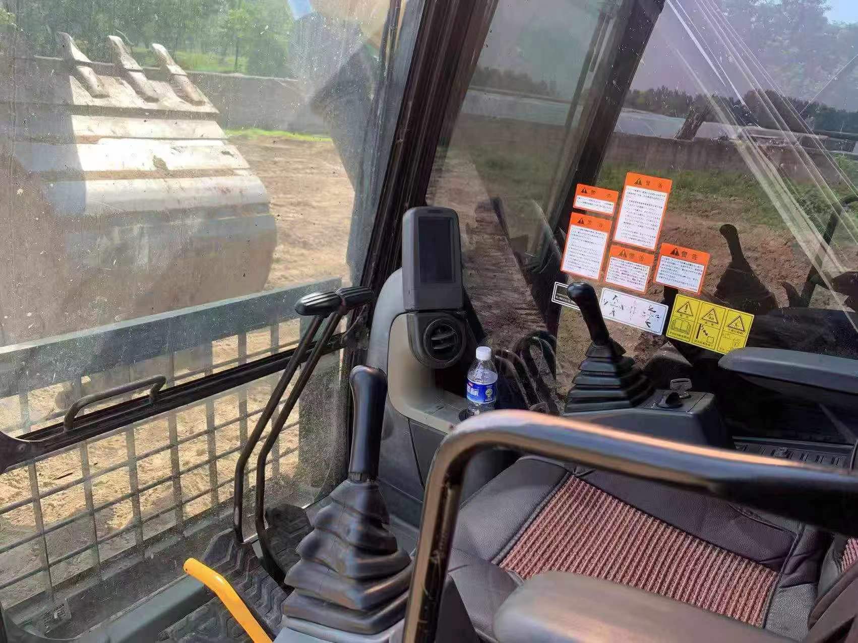 Buy Caterpillar 320D Used Excavator / 5