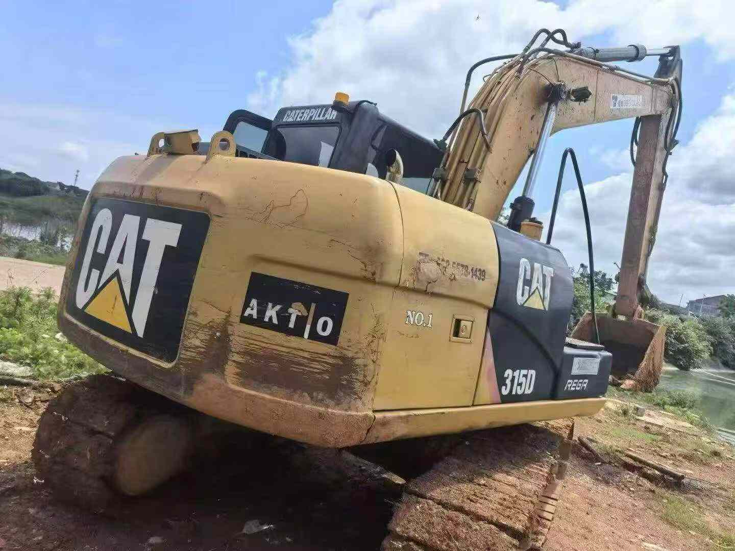 Buy Caterpillar 312D Used Excavator / 5