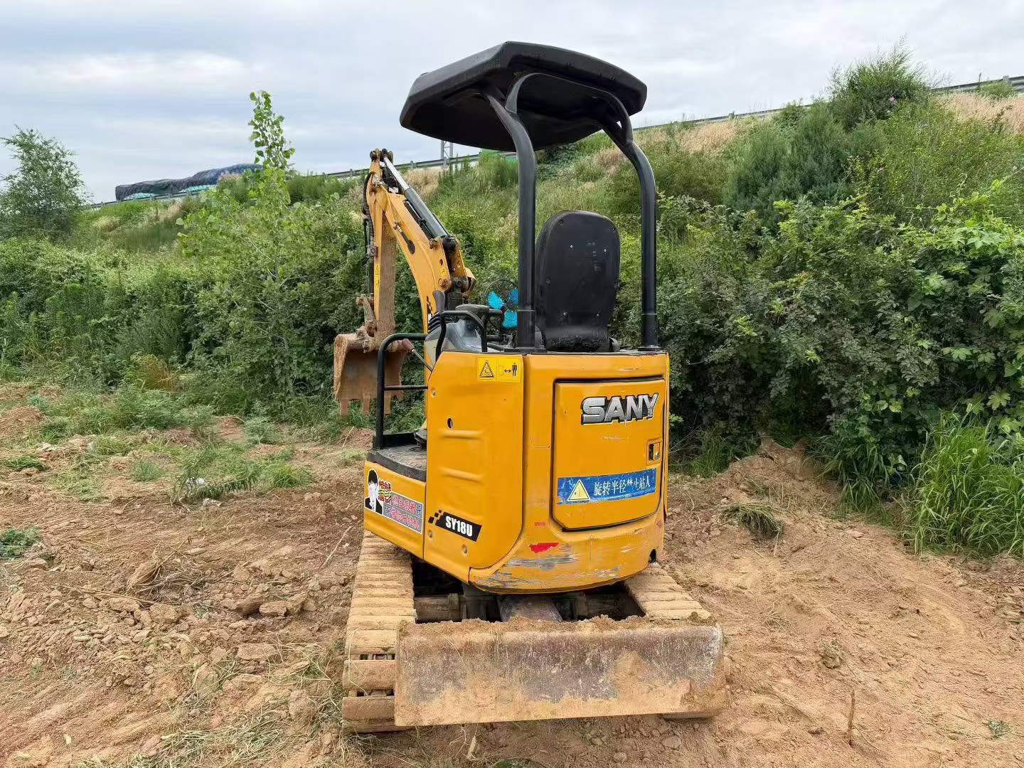 Buy Sany SY18U Used Excavator / 3