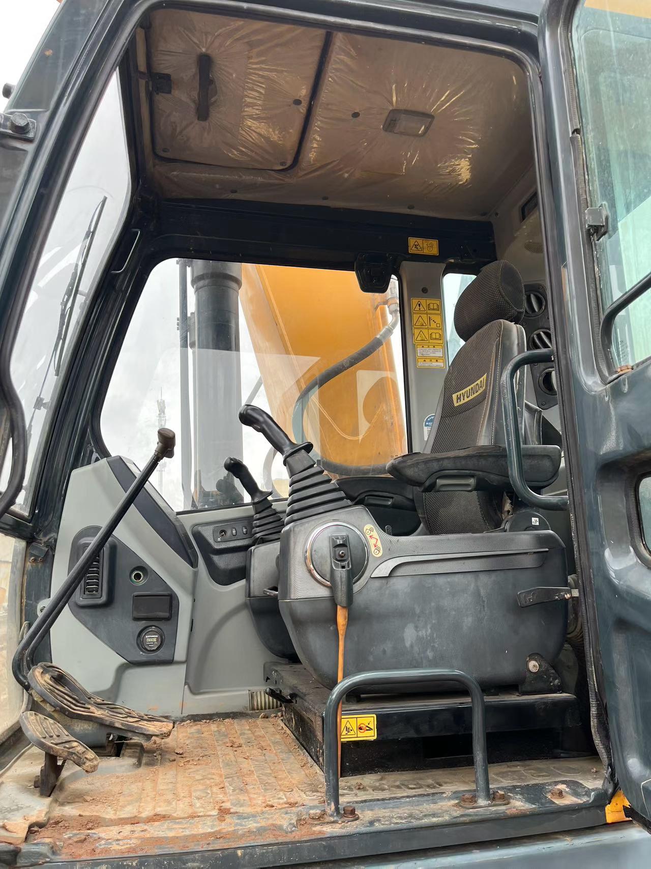 Buy Hyundai R215-7 Used Excavator / 5