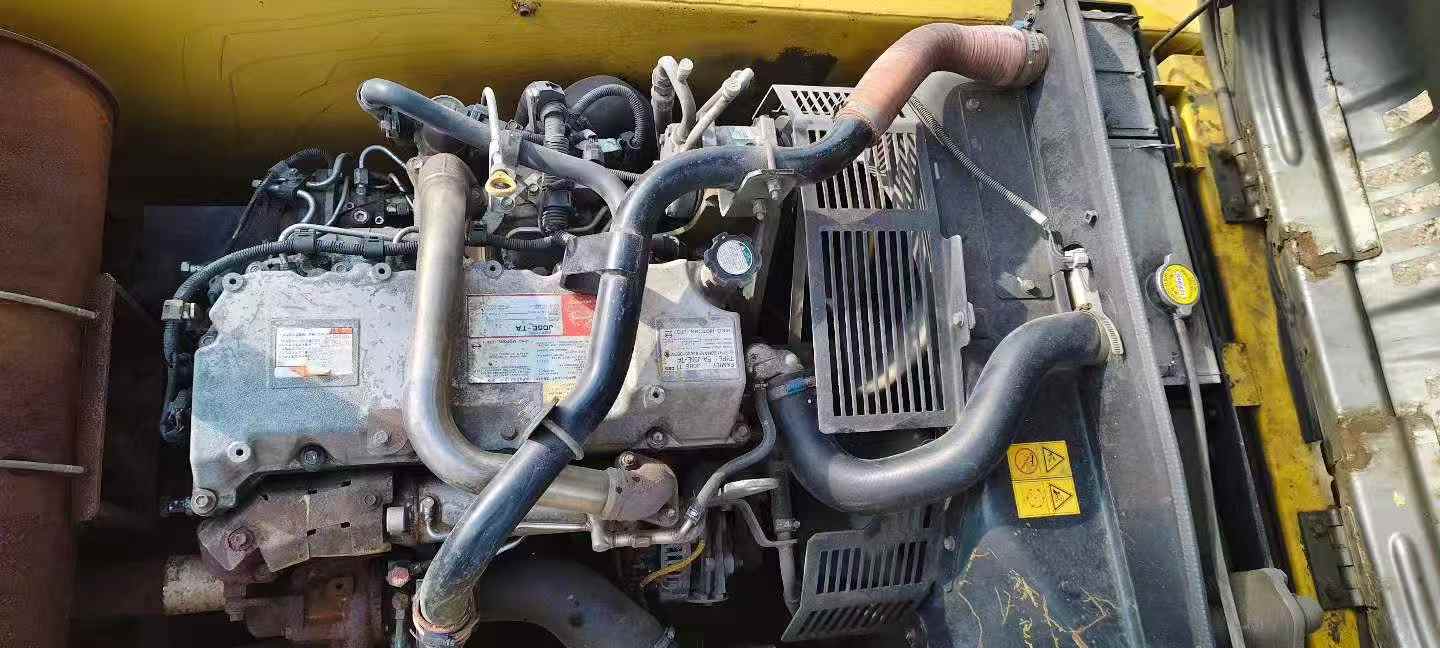 Buy Kobelco SK200 Used Excavator / 7