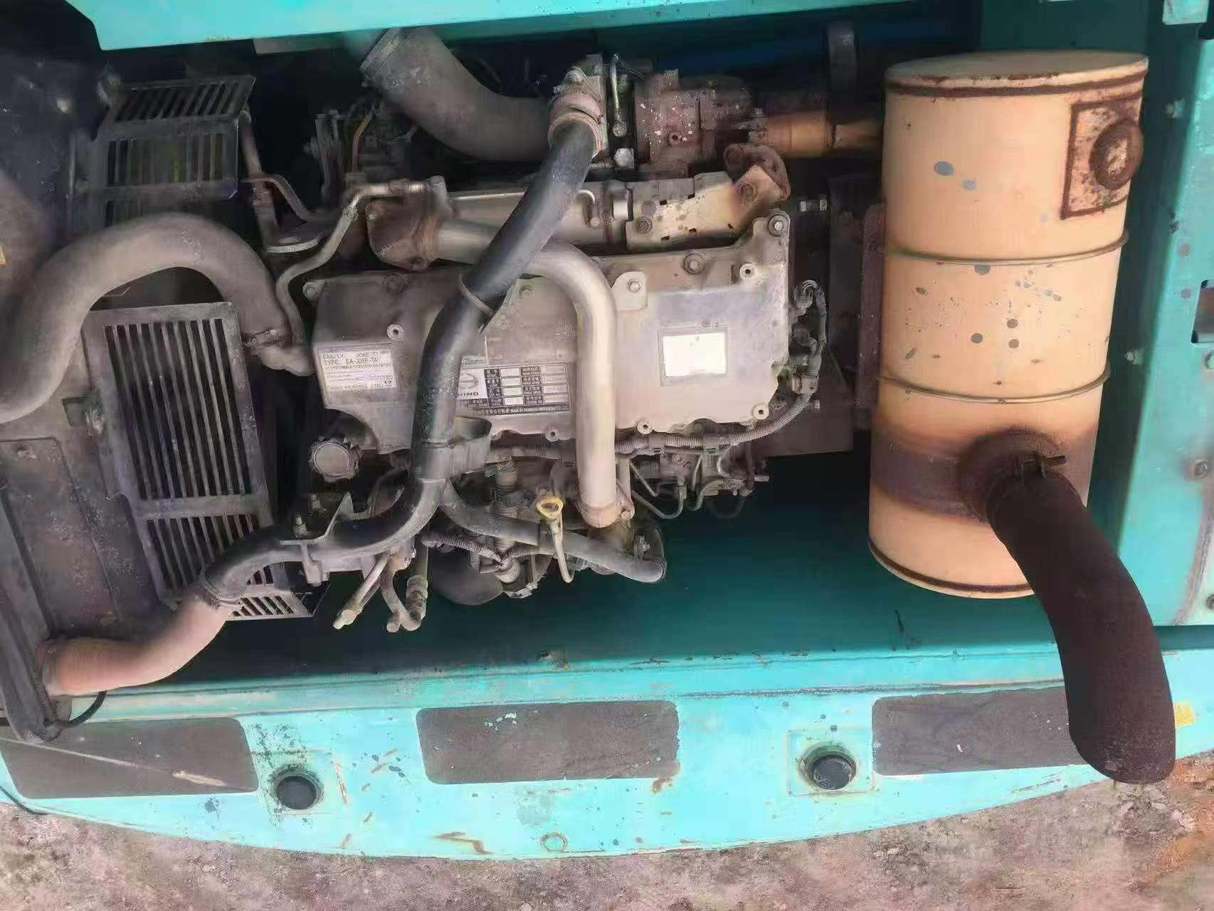 Buy Kobelco SK200 Used Excavator / 2
