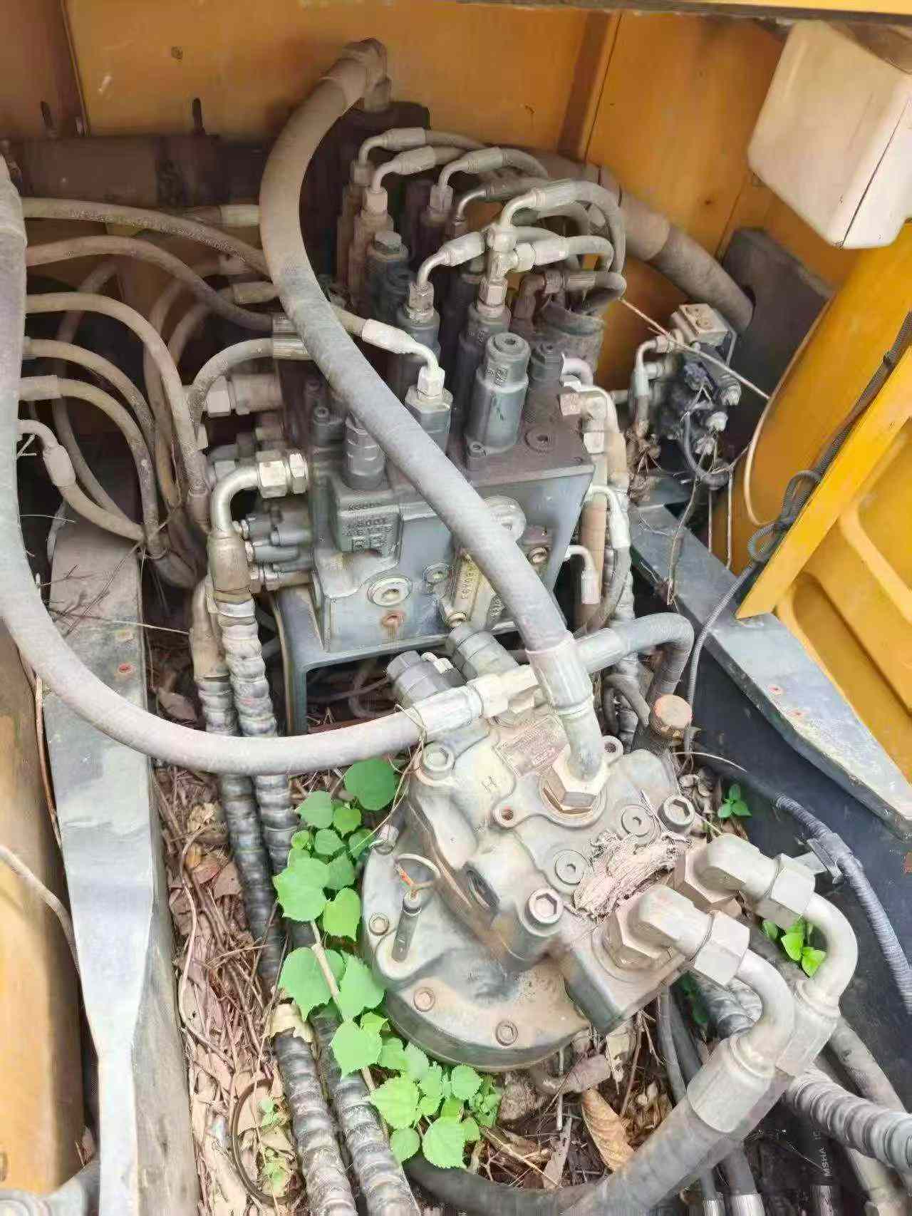 Buy XCMG XE150 Used Excavator / 3