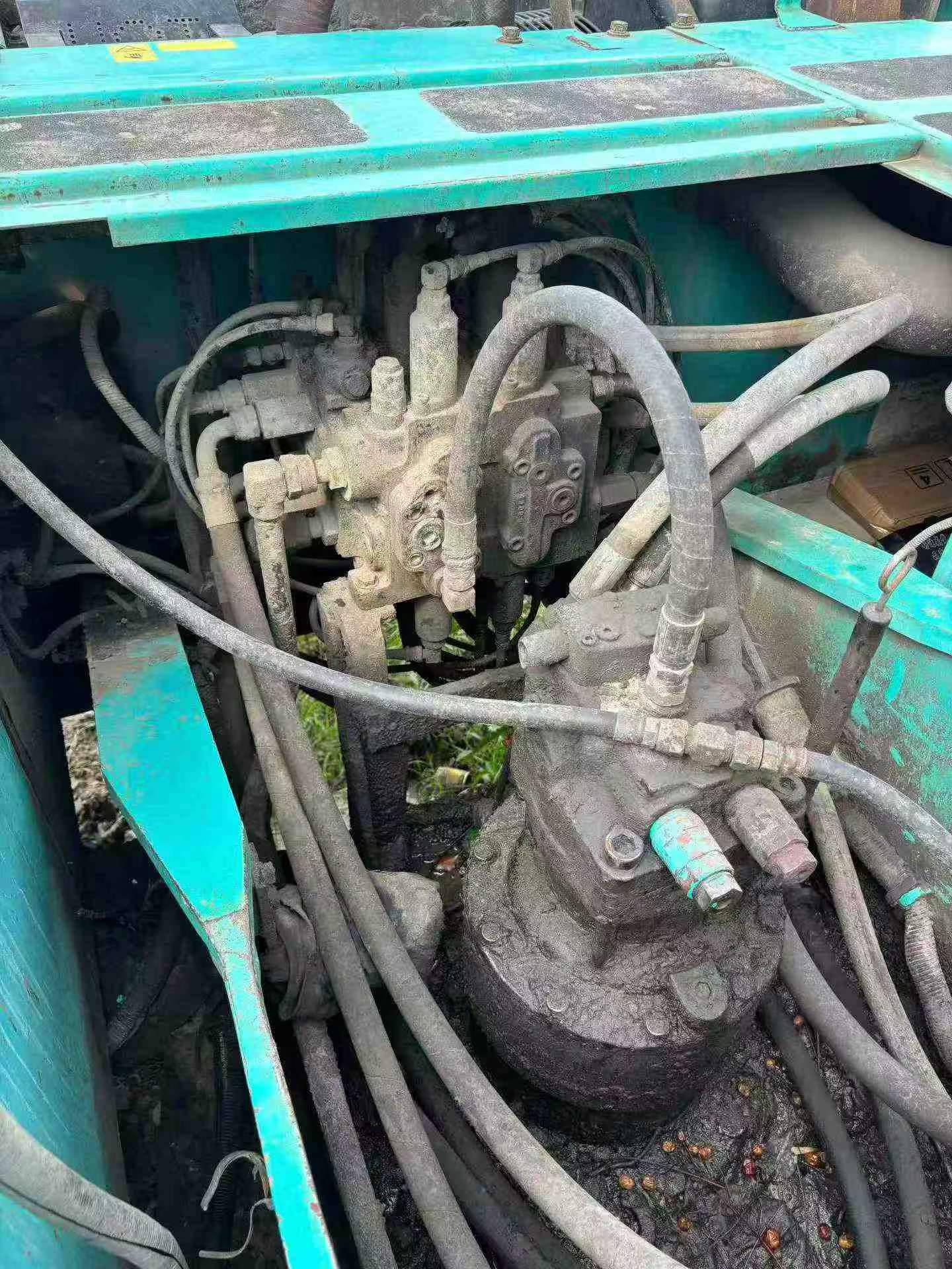 Buy Kobelco SK200-10 Used Excavator / 4