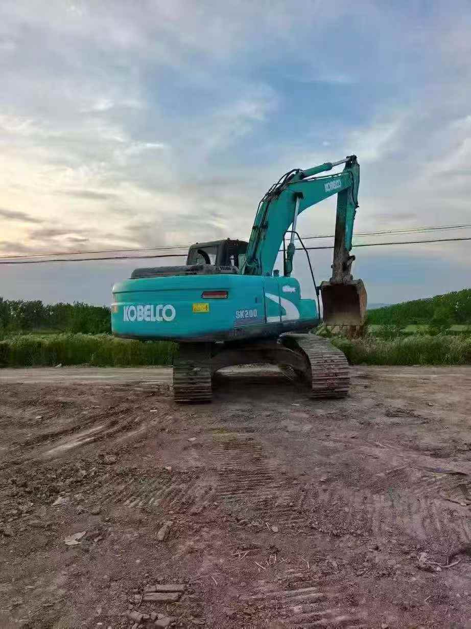 Buy Kobelco SK2008 Used Excavator / 2