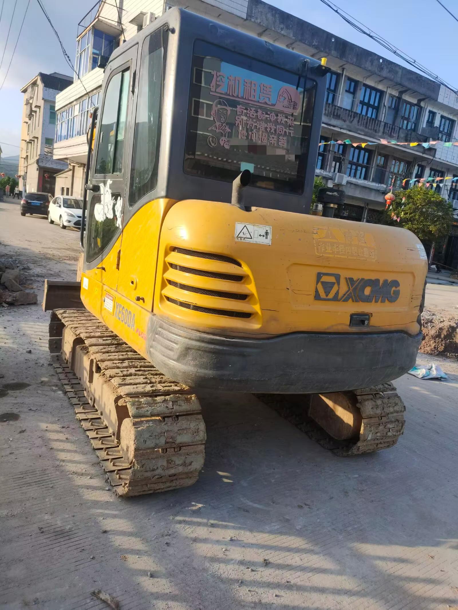 Buy XCMG XE60 Used Excavator / 2