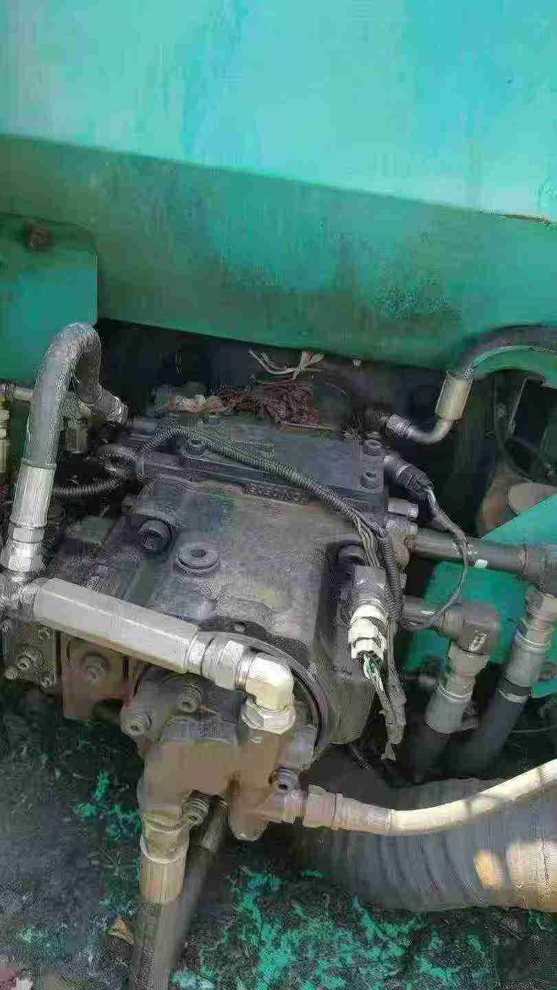 Buy Kobelco SK130 Used Excavator / 6