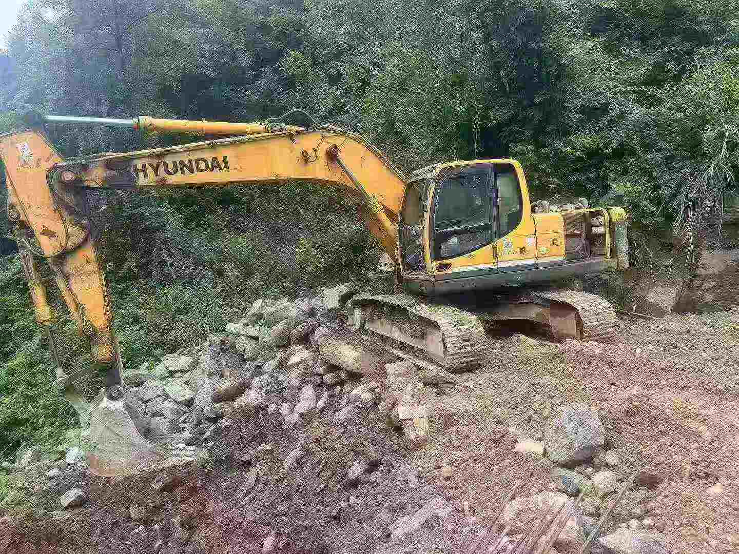 Buy Hyundai R215-9 Used Excavator / 2