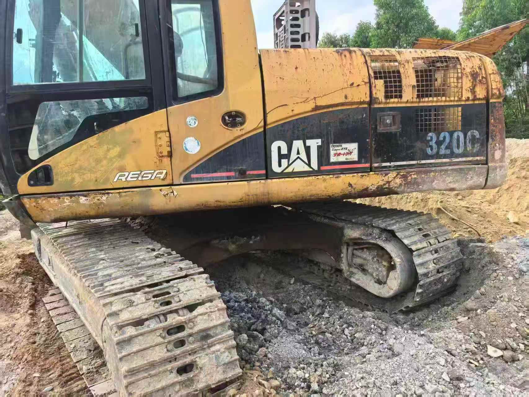 Buy Caterpillar 320C Used Excavator / 3