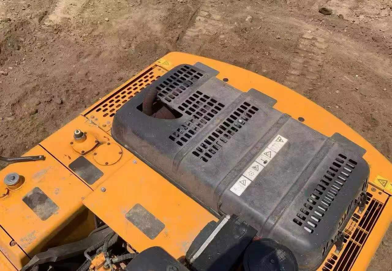 Buy Sany SY235C-8 Used Excavator / 9