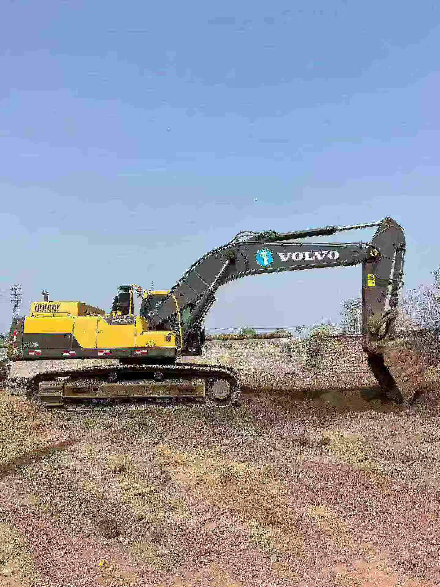 Buy Volvo EC380DL Used Excavator / 2