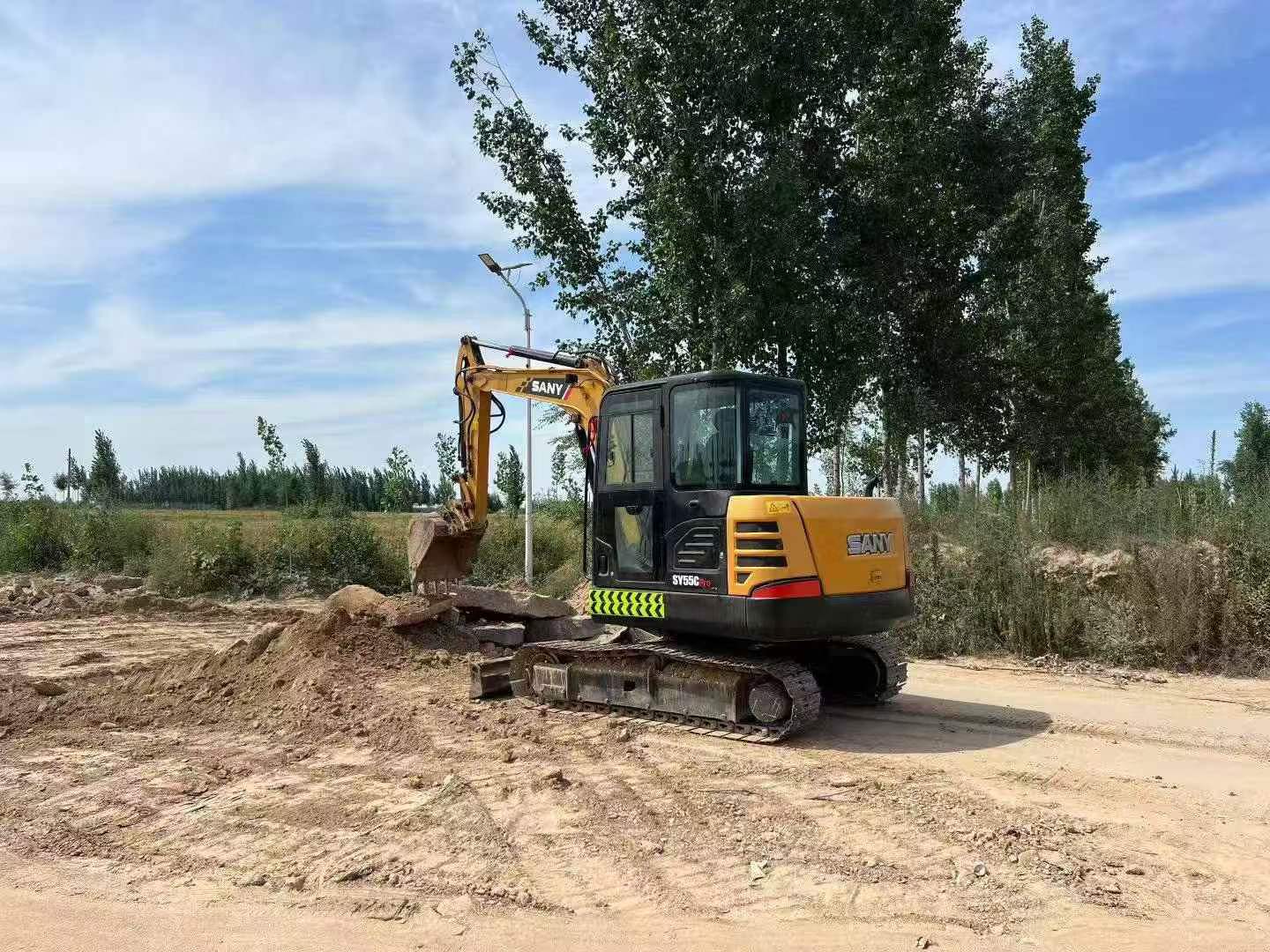 Buy Sany SY55 Used Excavator / 3