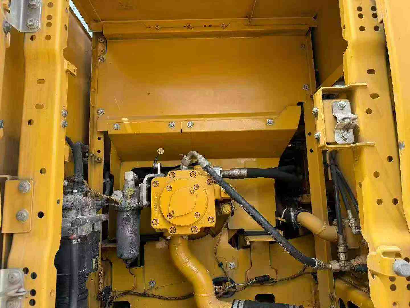 Buy Caterpillar 323 Used Excavator / 7