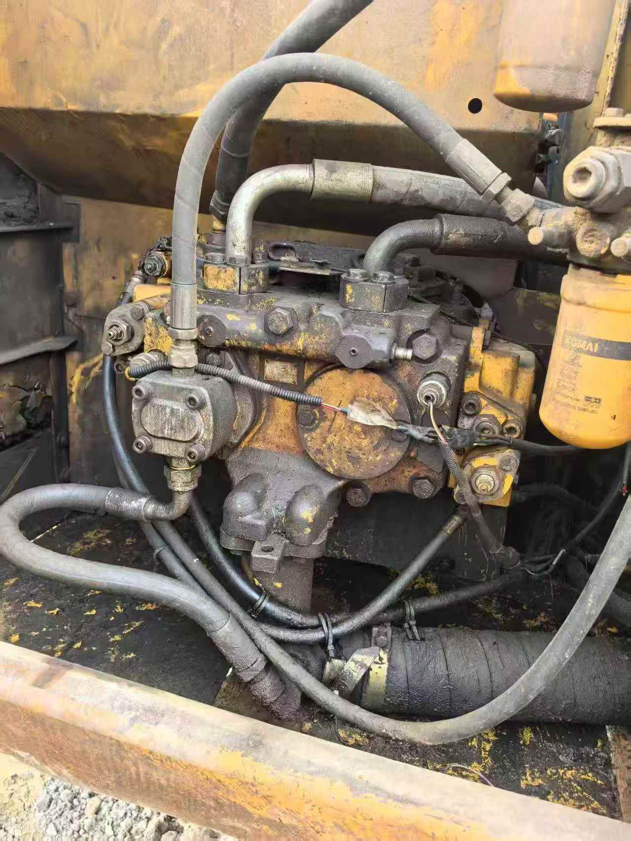 Buy Caterpillar 320C Used Excavator / 7