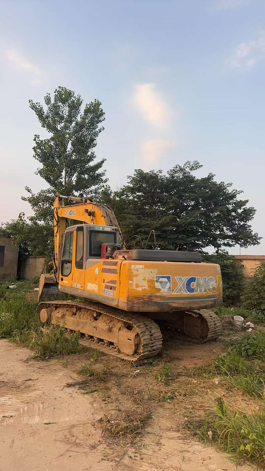 Buy XCMG XE215 Used Excavator / 2