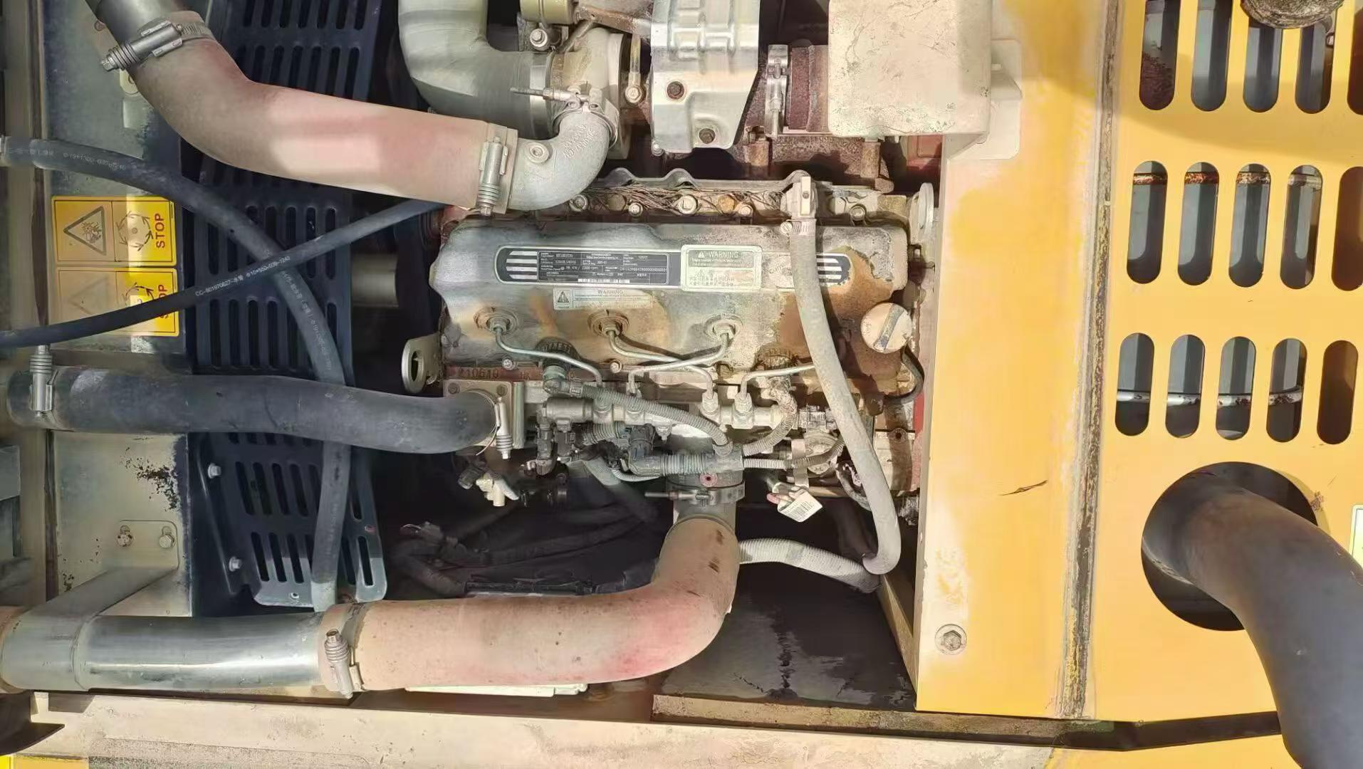 Buy XCMG XE135B Used Excavator / 3