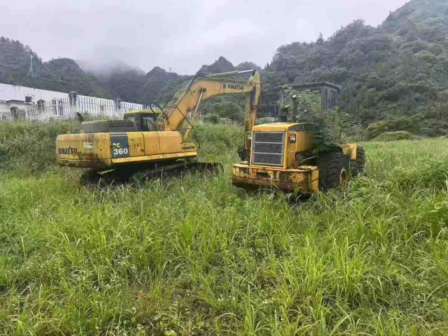 Buy Komatsu PC360-7 Used Excavator / 2