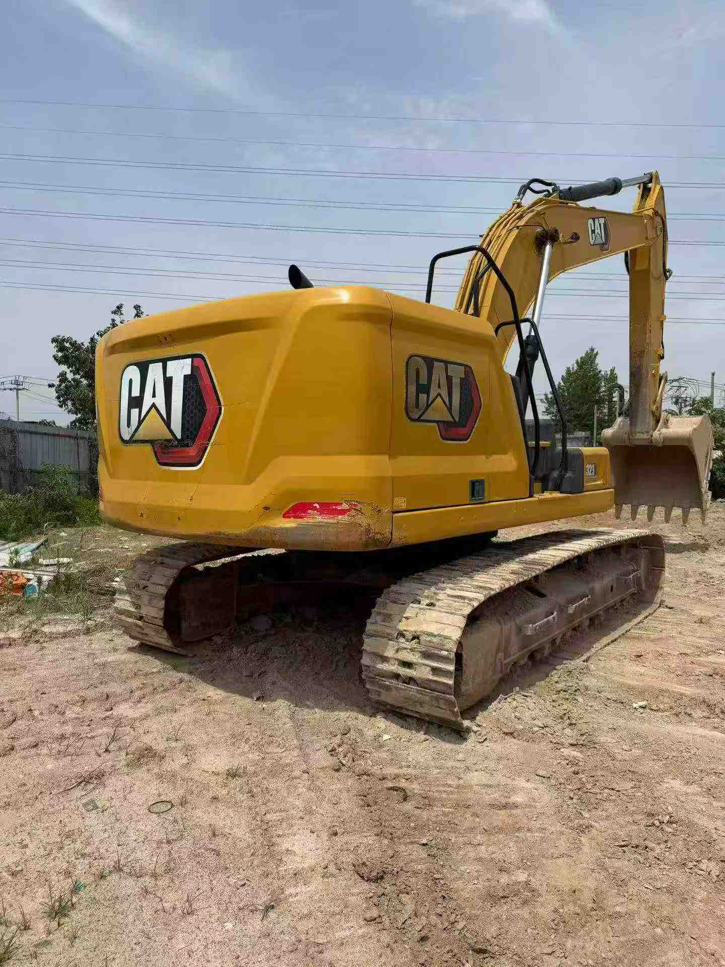 Buy Caterpillar 323 Used Excavator / 5