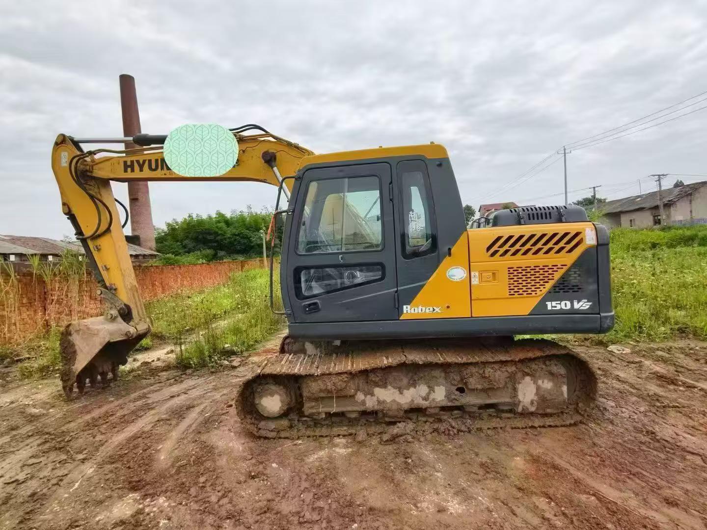 Buy Hyundai R130W Used Excavator / 3