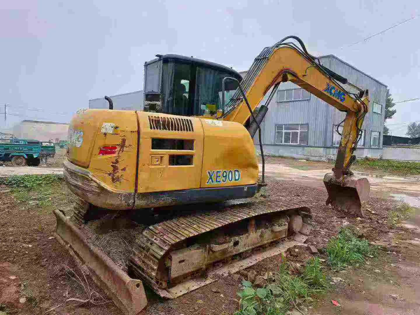 Buy XCMG XE75C Used Excavator / 2