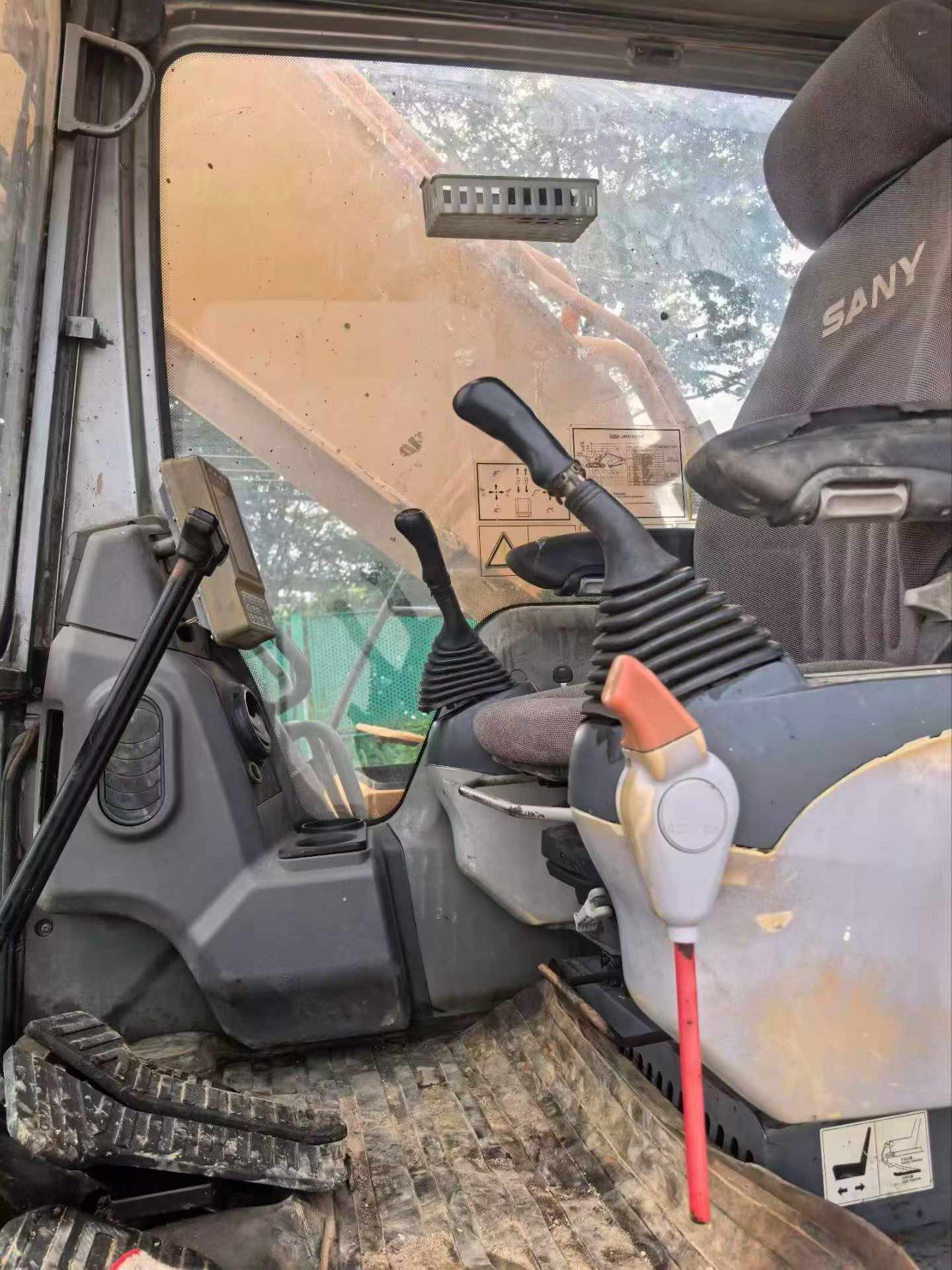 Buy Sany SY205C Used Excavator / 2