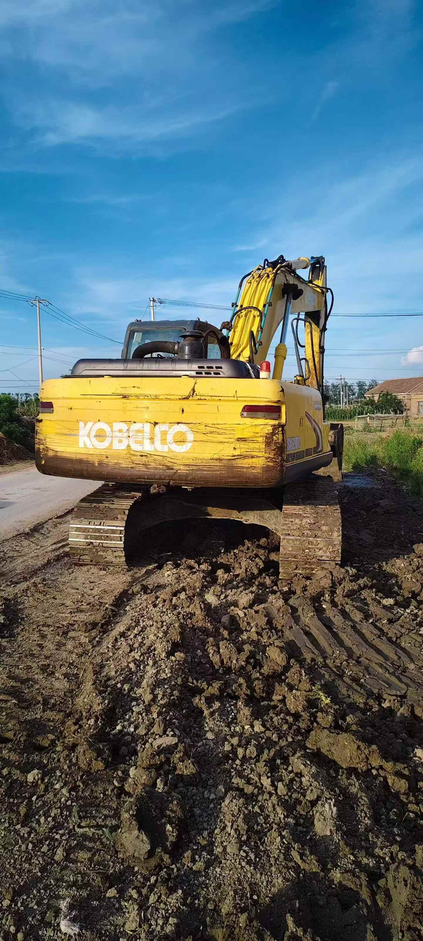Buy Kobelco SK200 Used Excavator / 4