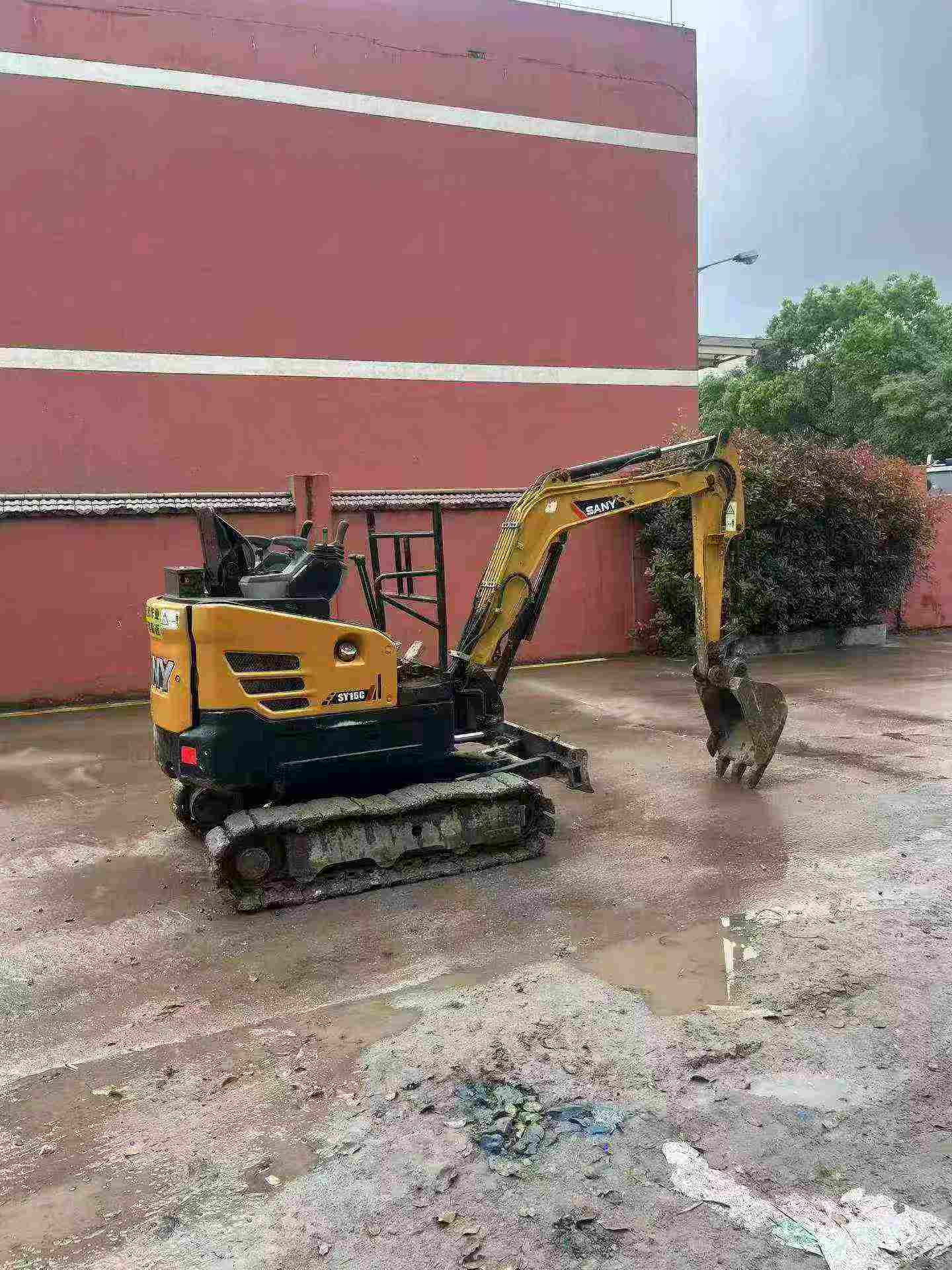 Buy Sany SY16C Used Excavator / 4