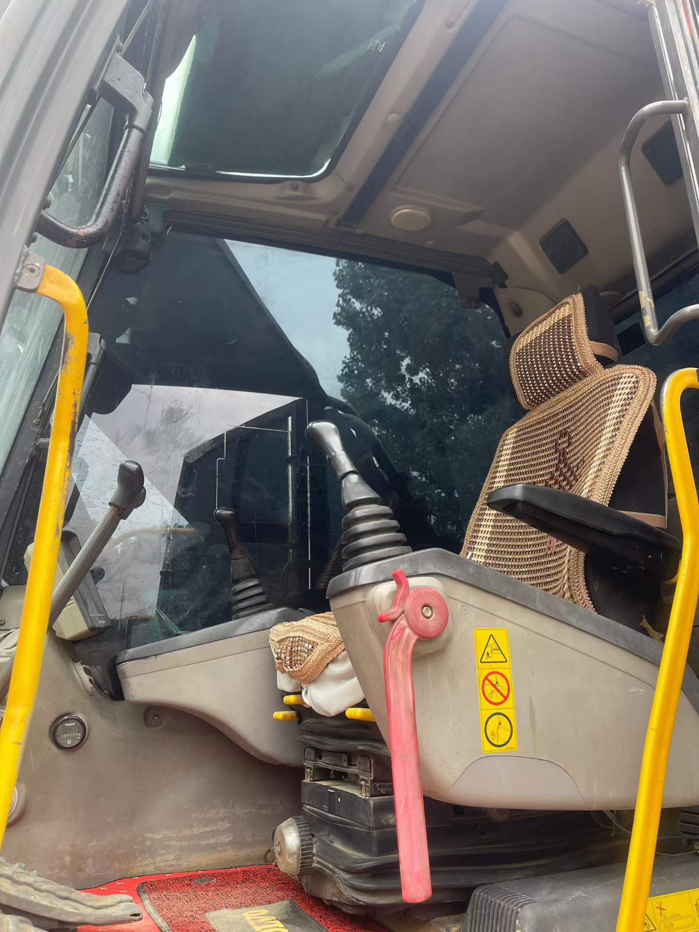 Buy Volvo EC300D Used Excavator / 6