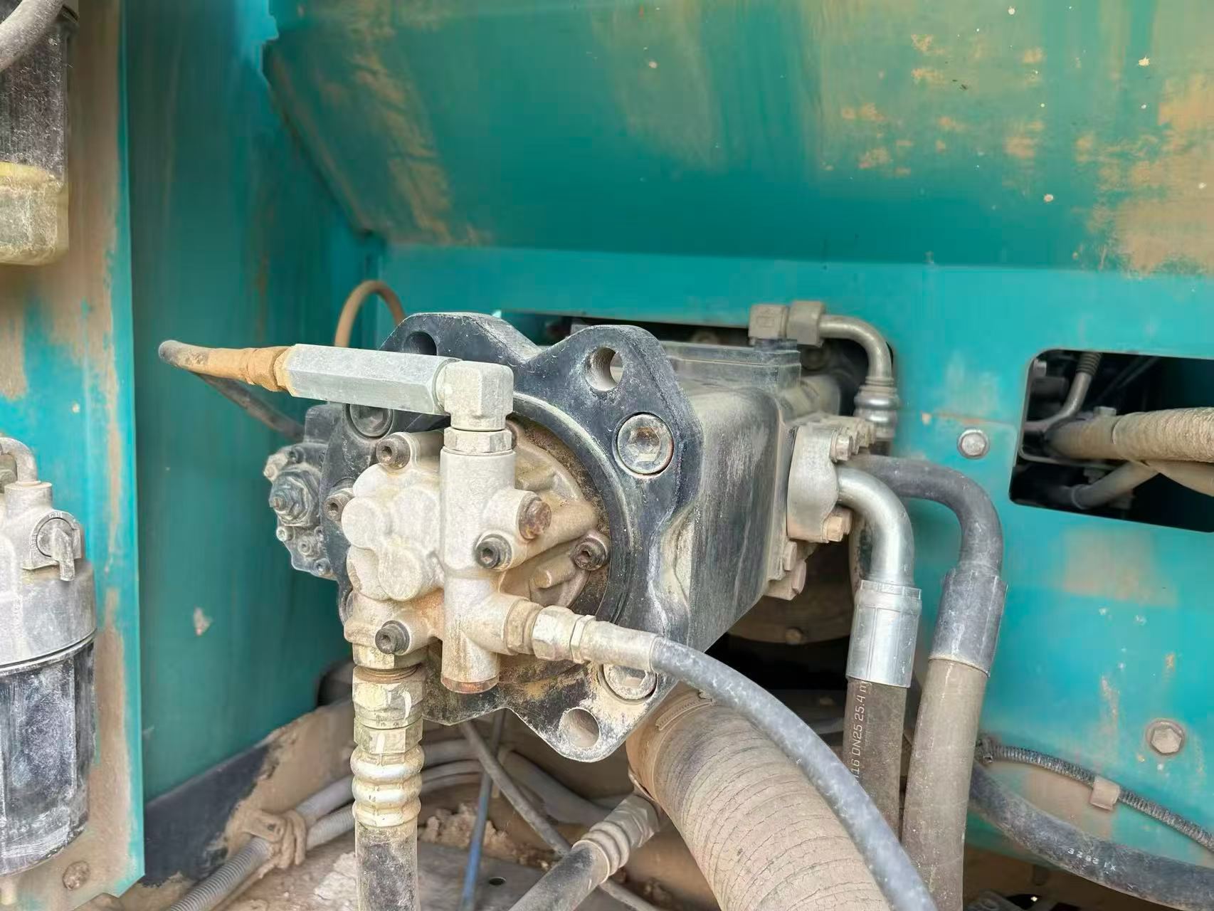 Buy Kobelco SK260 Used Excavator / 5