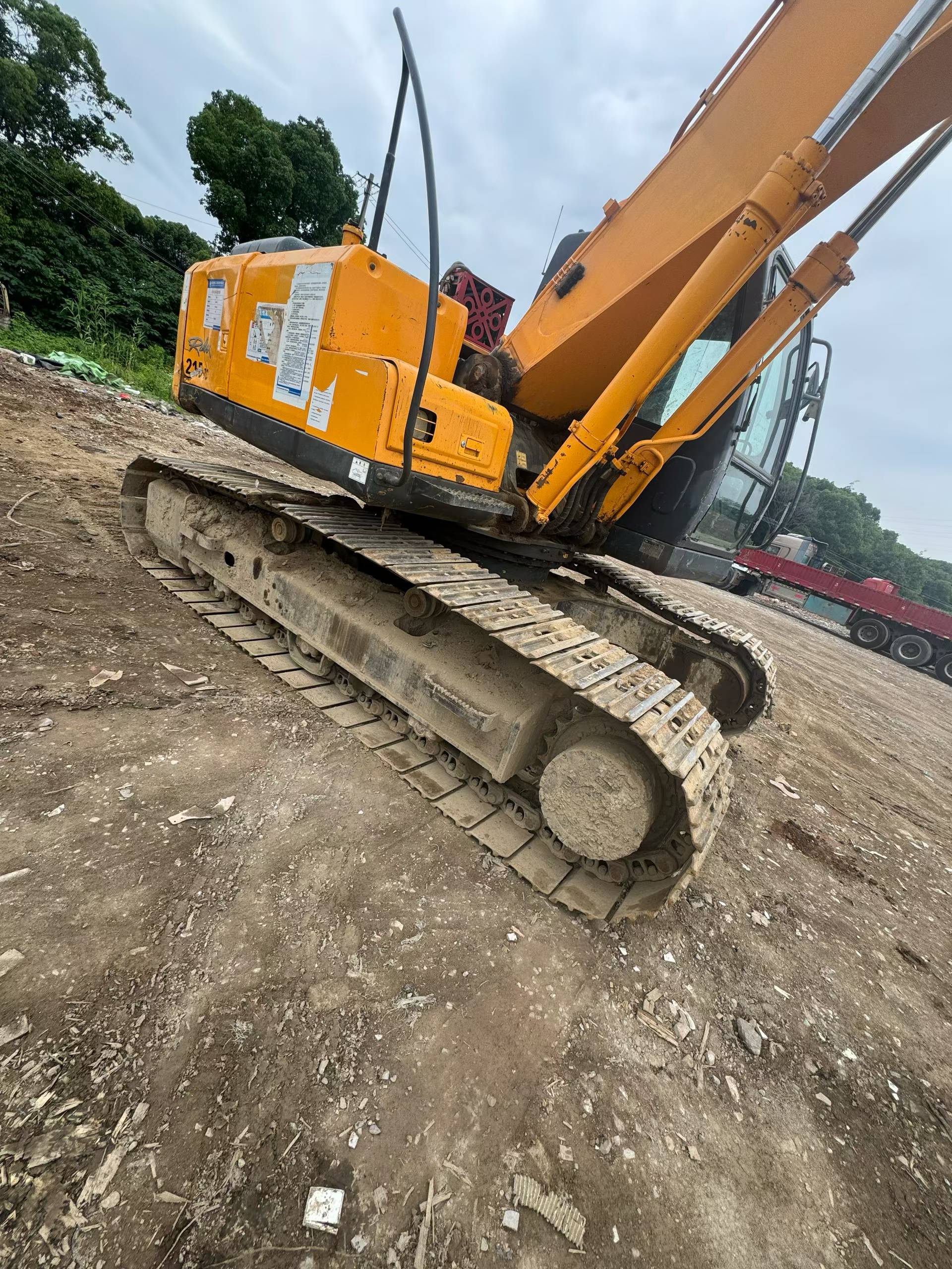 Buy Hyundai R215-7 Used Excavator / 6