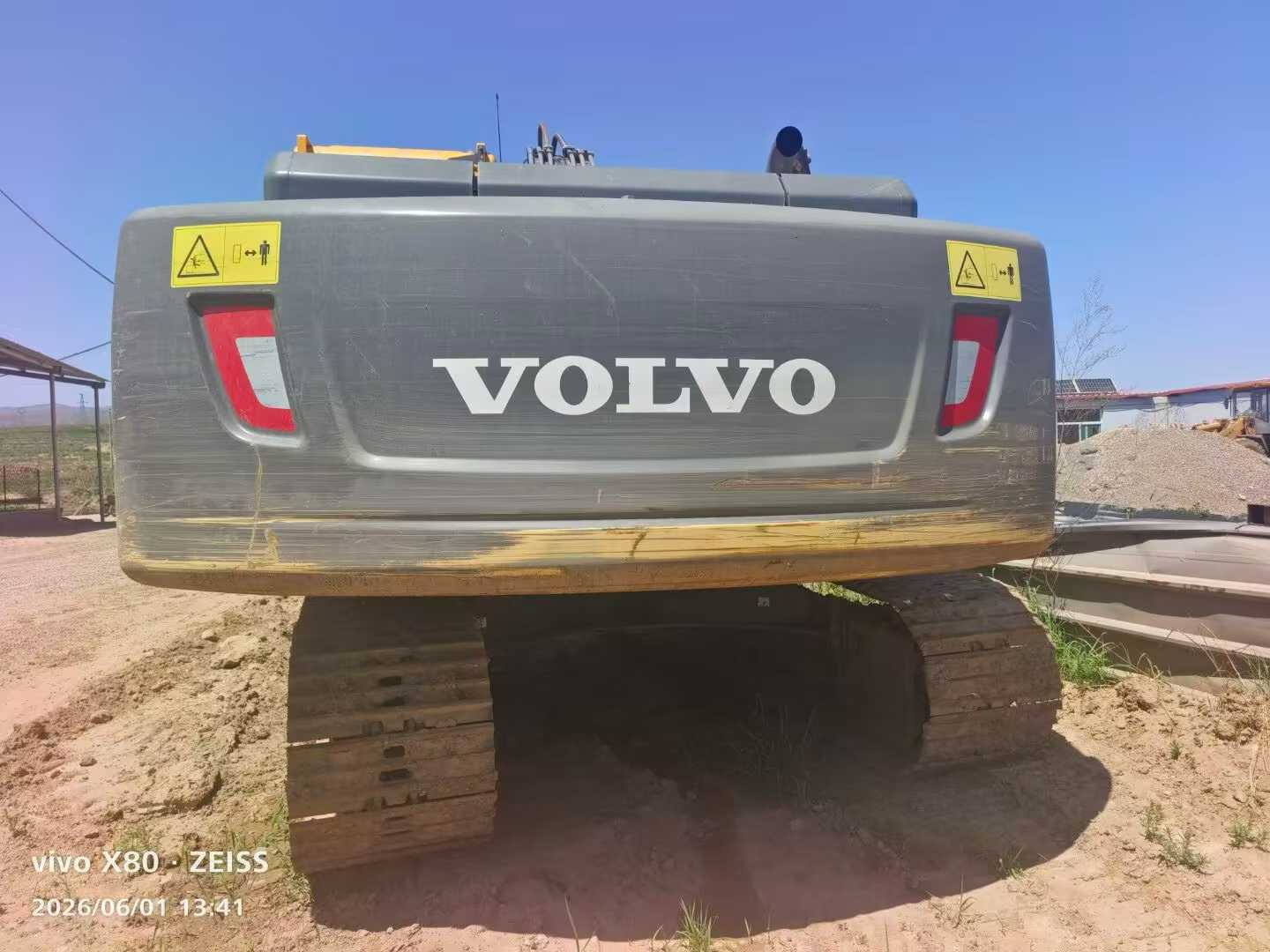 Buy Volvo EC200 Used Excavator / 2