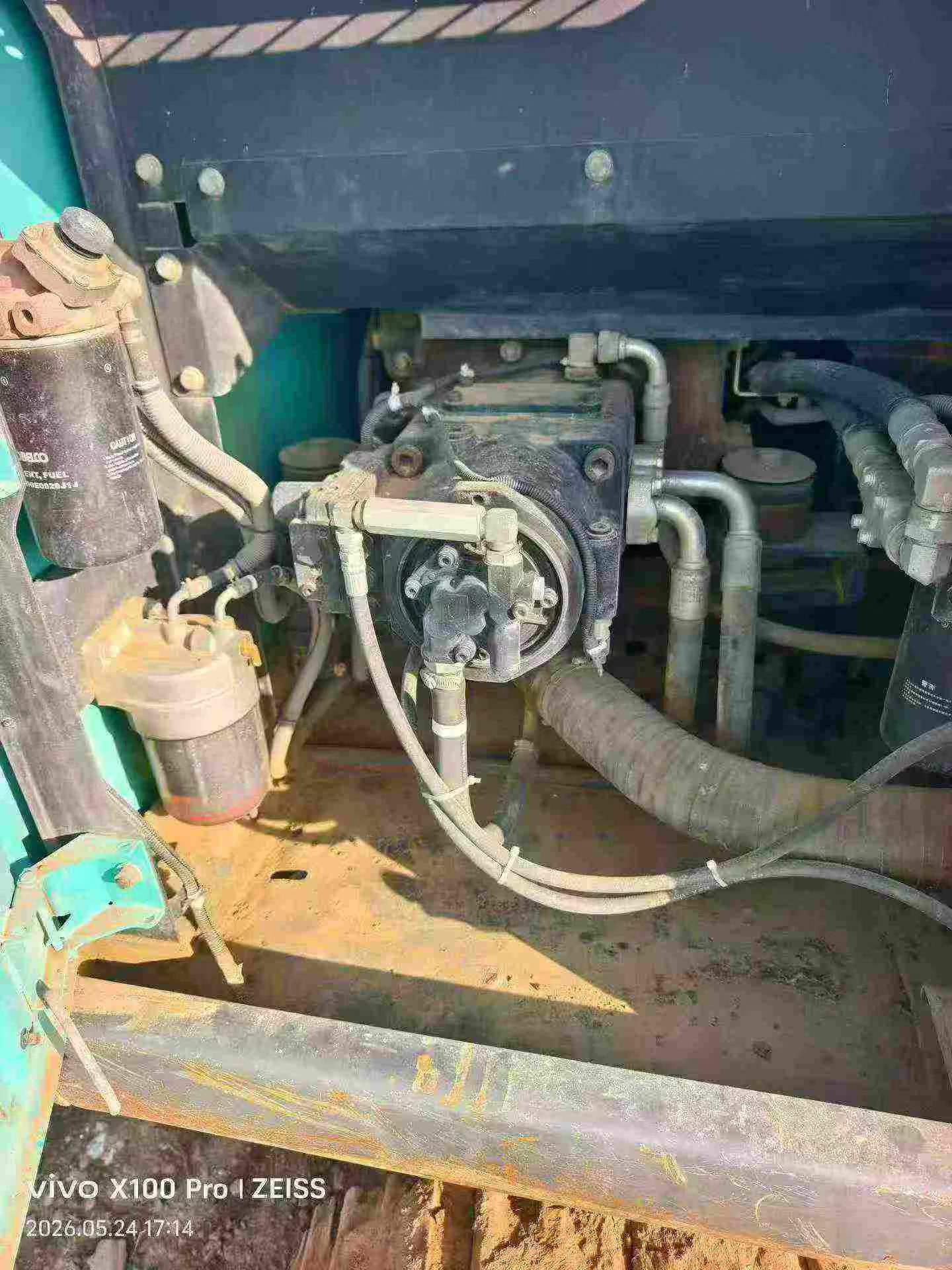 Buy Kobelco SK210 Used Excavator / 4