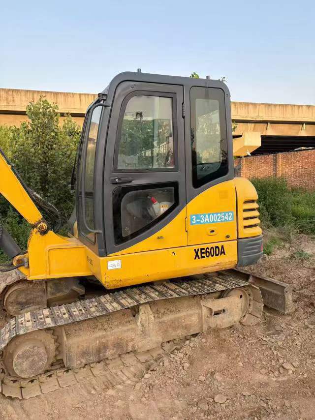 Buy XCMG XE60 Used Excavator / 6
