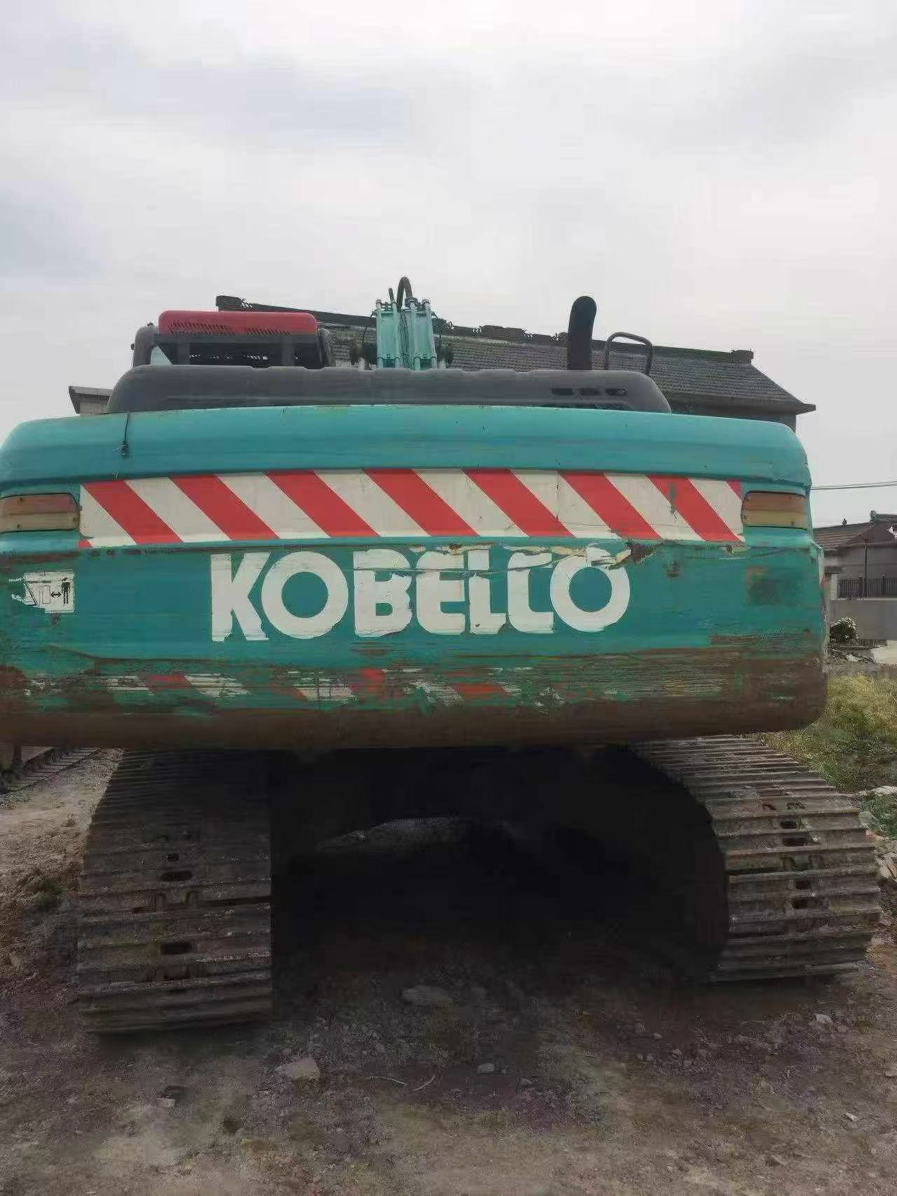 Buy Kobelco SK200 Used Excavator / 6