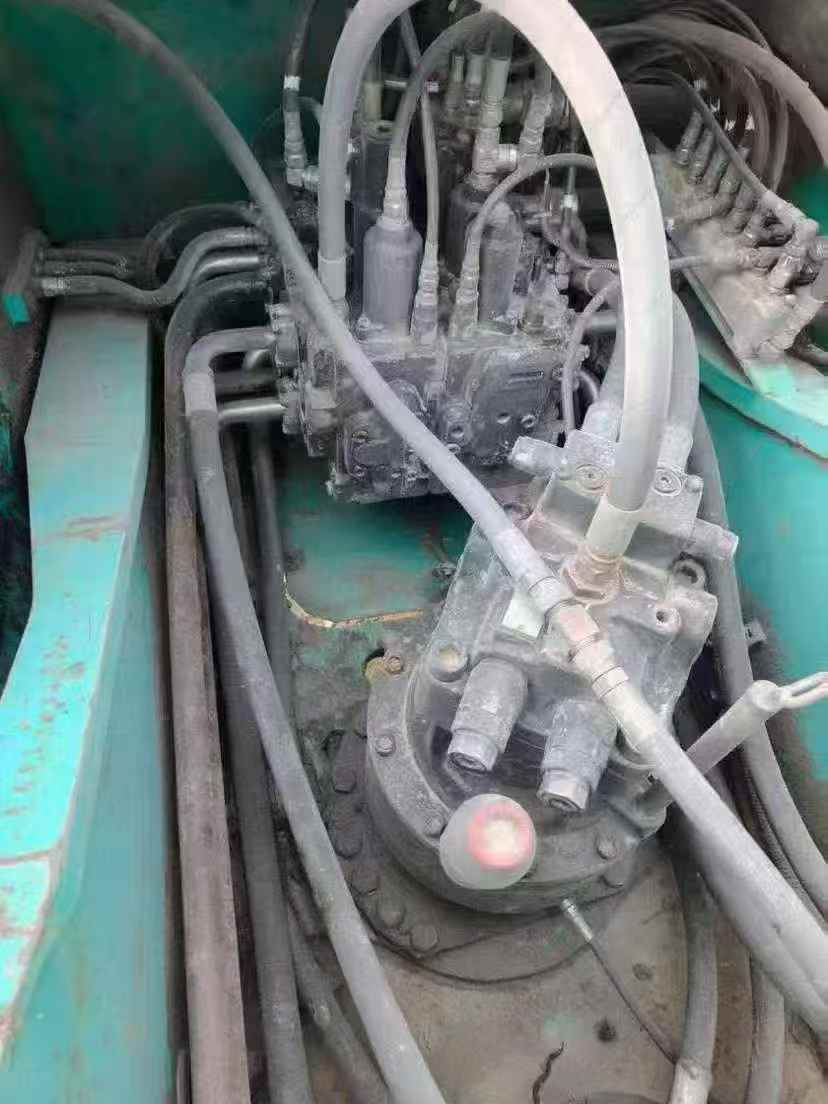 Buy Kobelco SK2008 Used Excavator / 6