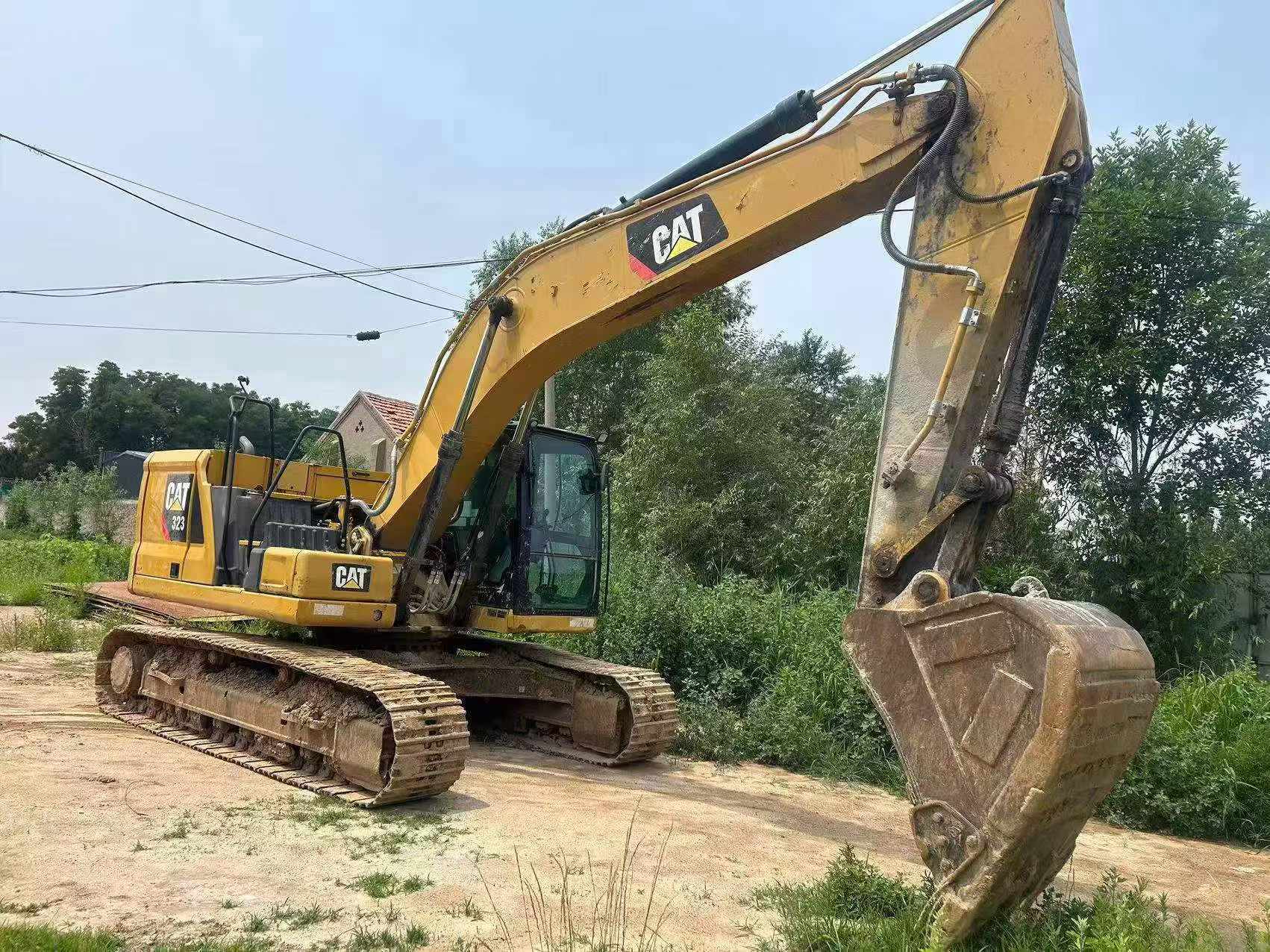Buy Caterpillar 323 Used Excavator / 3