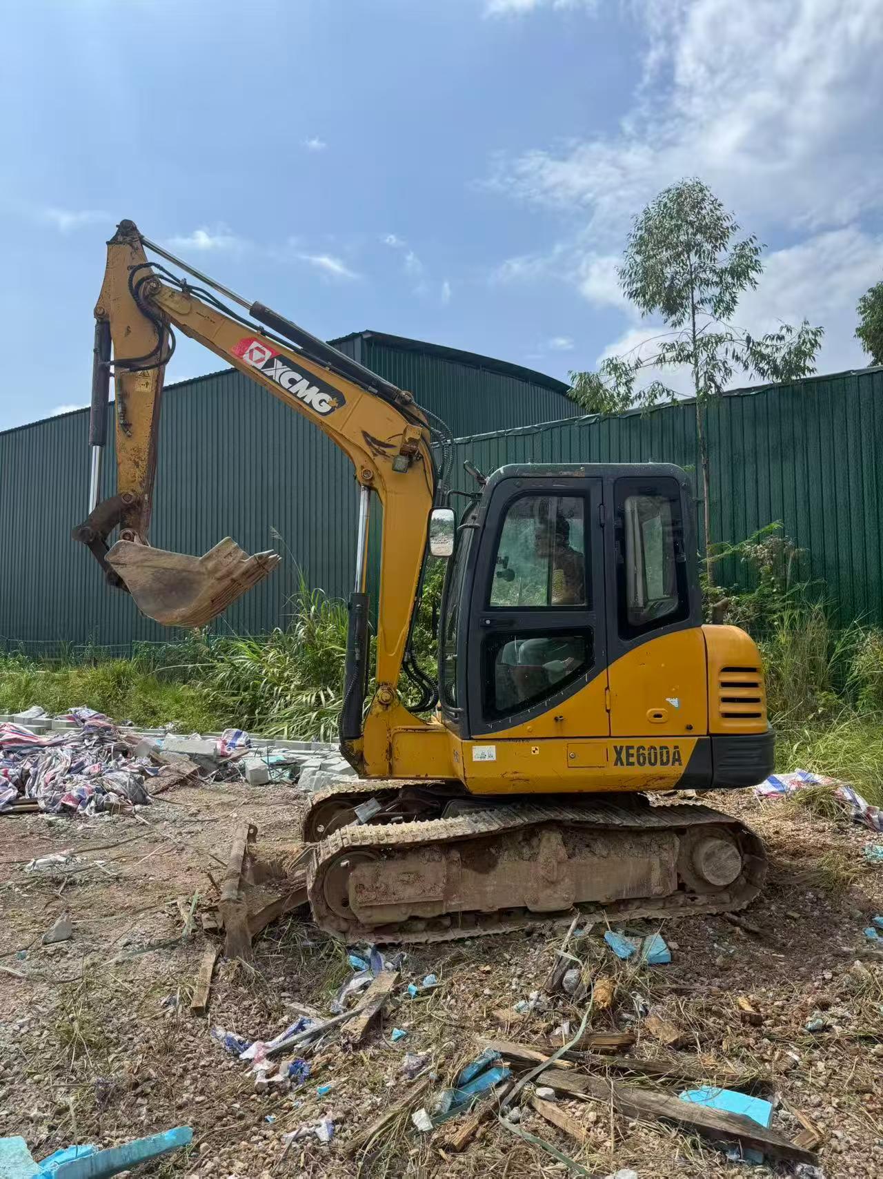 Buy XCMG XE60 Used Excavator / 2
