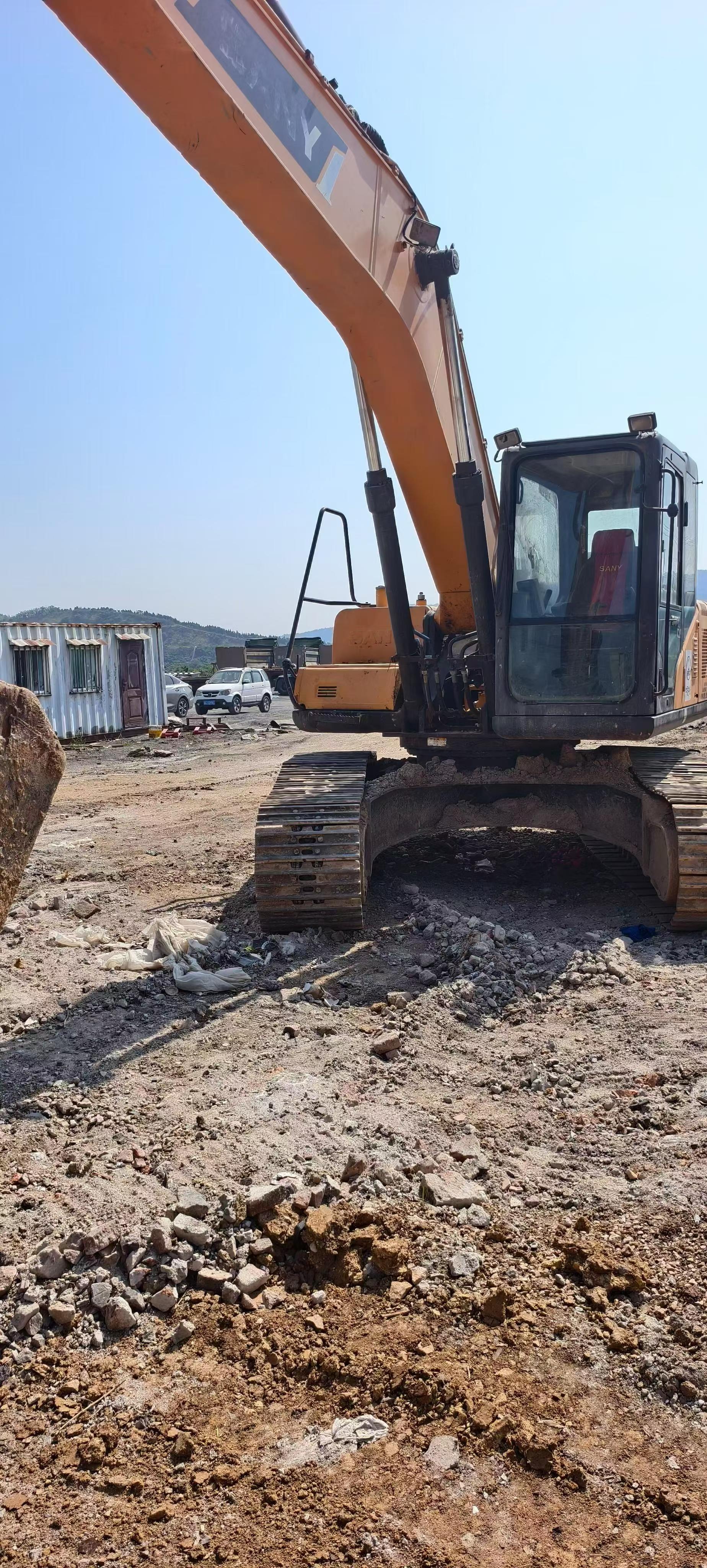 Buy Sany SY215C Used Excavator / 2