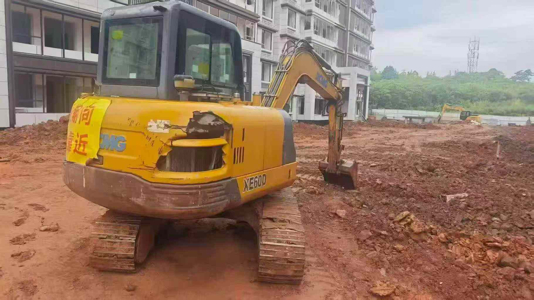 Buy XCMG LW60G Used Excavator / 3