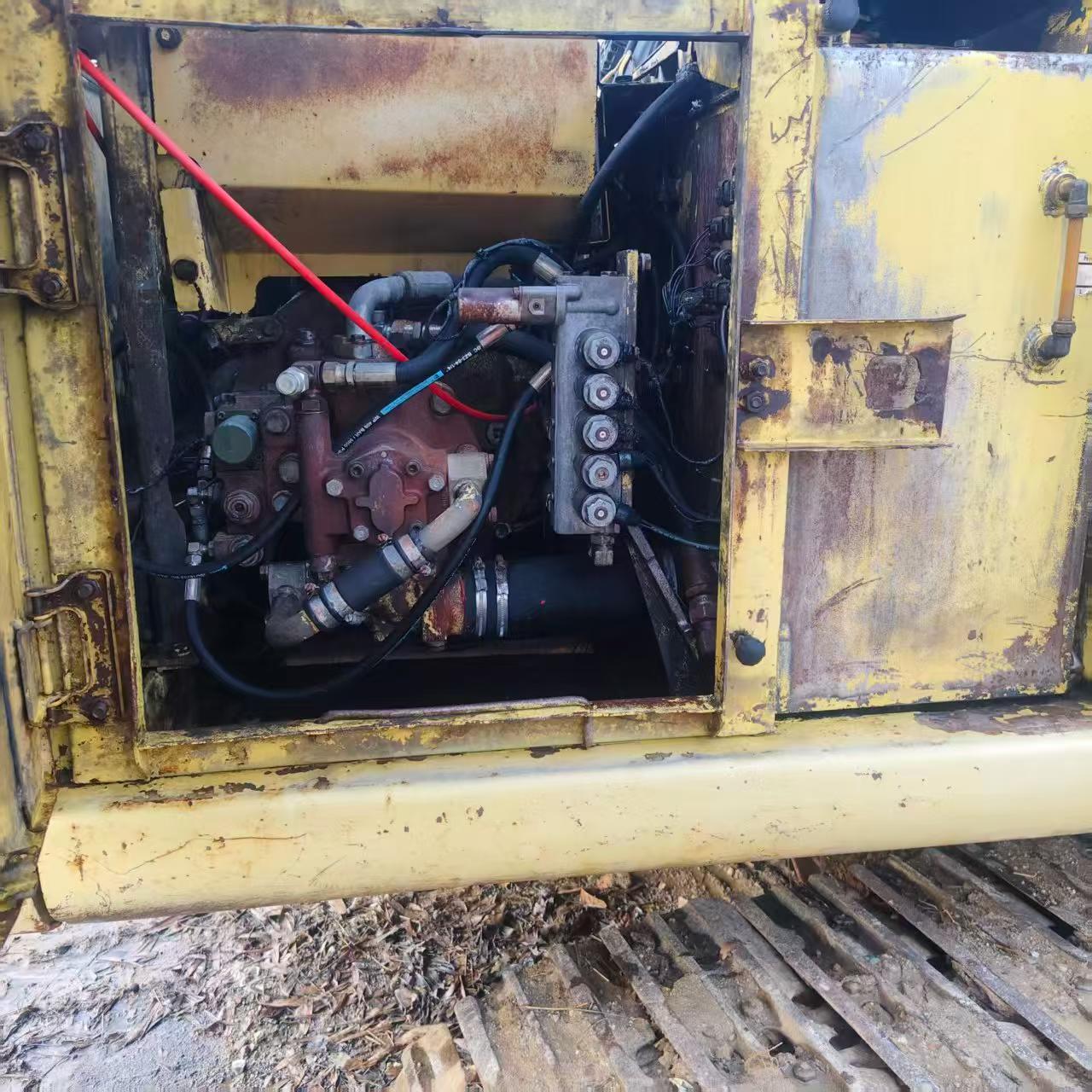 Buy Komatsu PC100-6 Used Excavator / 4