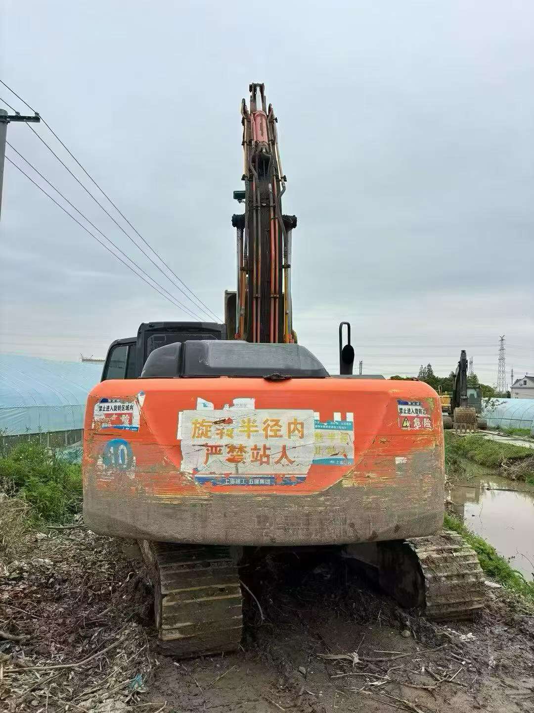 Buy Hitachi EX200-5 Used Excavator / 4