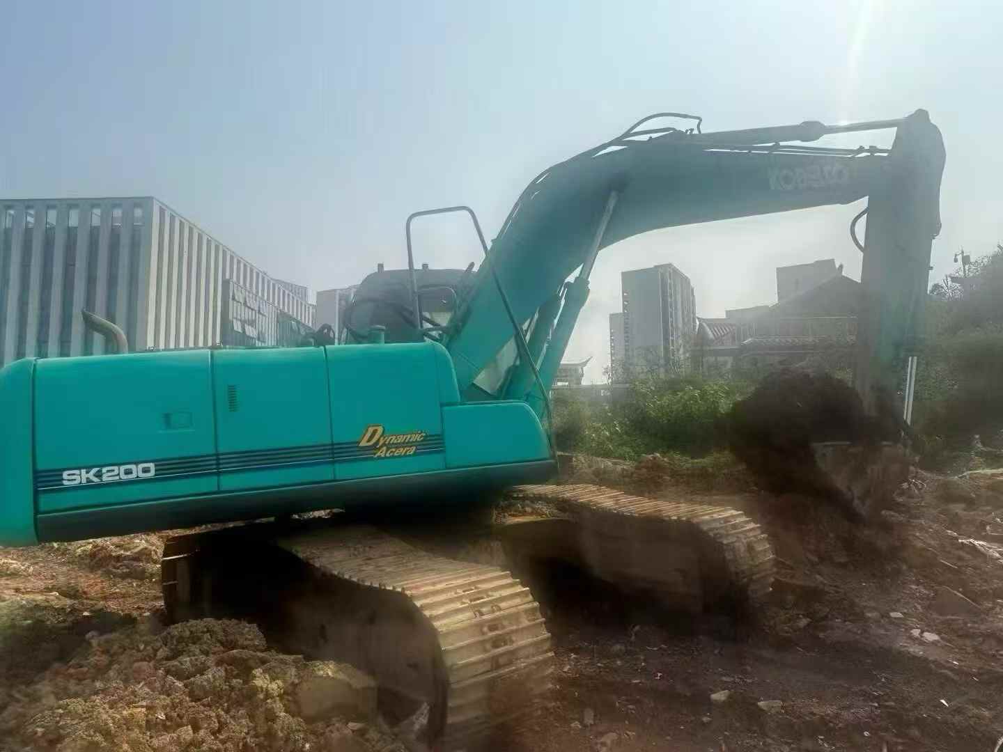 Buy Kobelco SK200-2 Used Excavator / 2