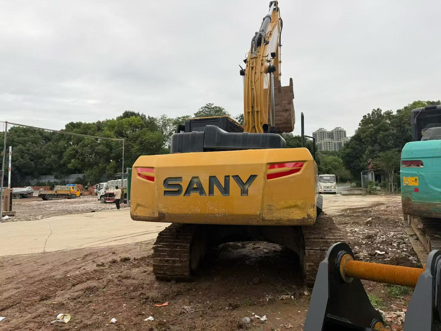 Buy Sany SY225C Used Excavator / 3