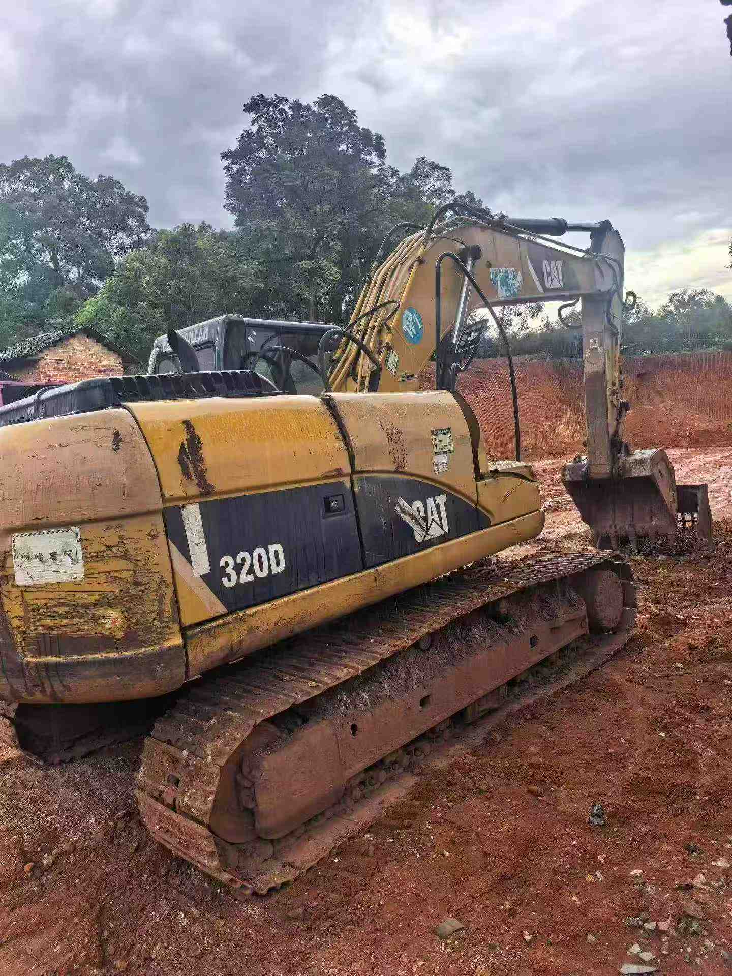 Buy Caterpillar 320D Used Excavator / 2