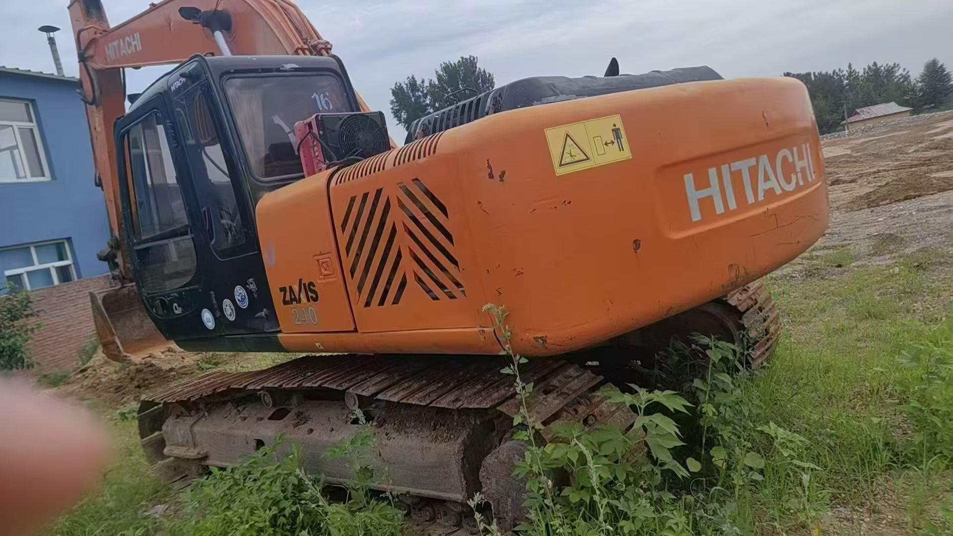 Buy Hitachi EX200-5 Used Excavator / 5