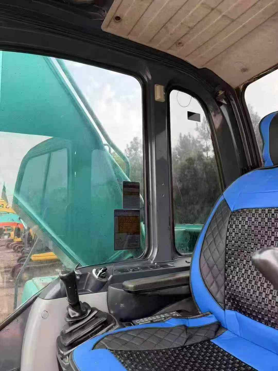 Buy Kobelco SK210 Used Excavator / 9