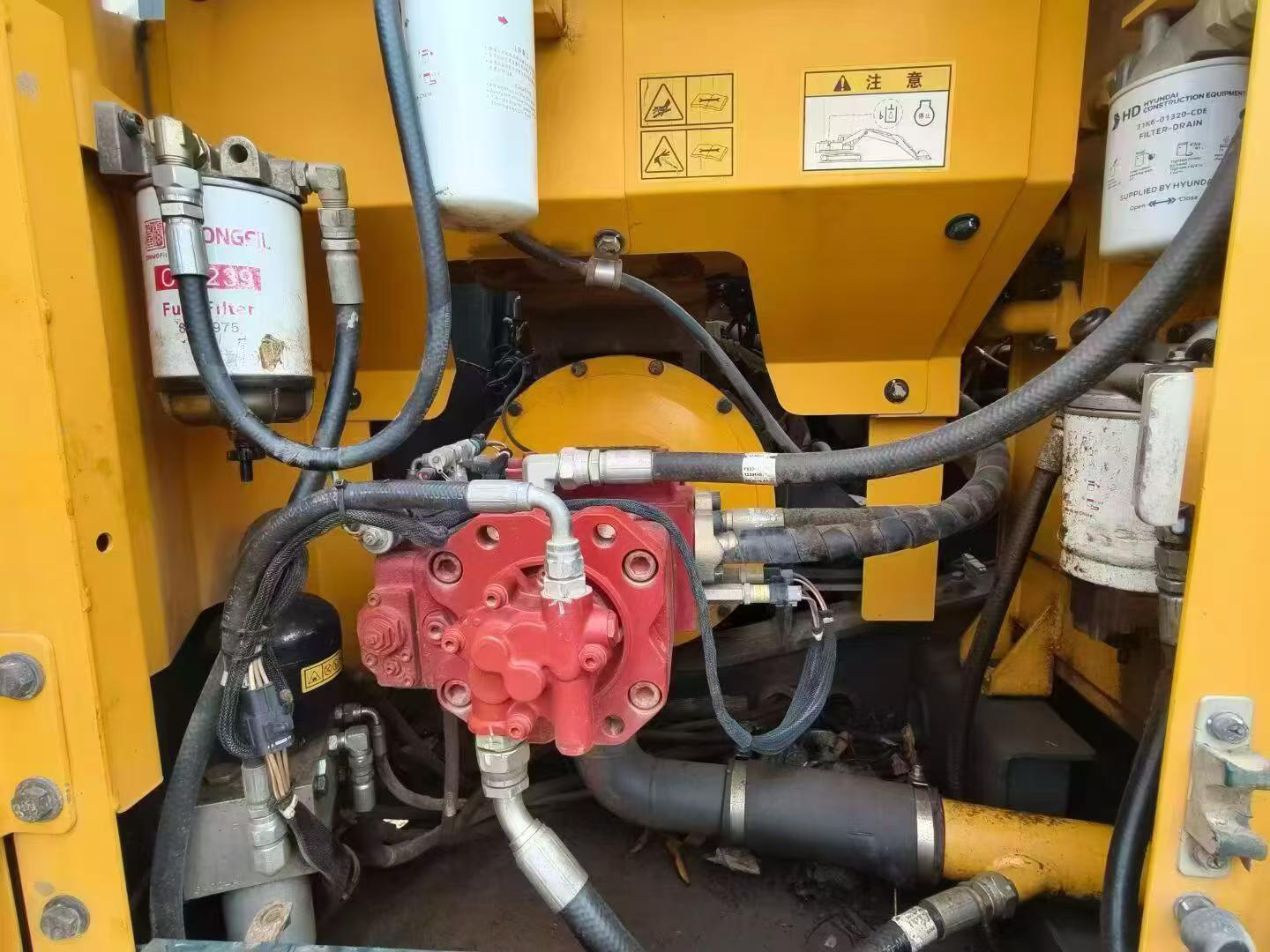 Buy Hyundai R130W Used Excavator / 9